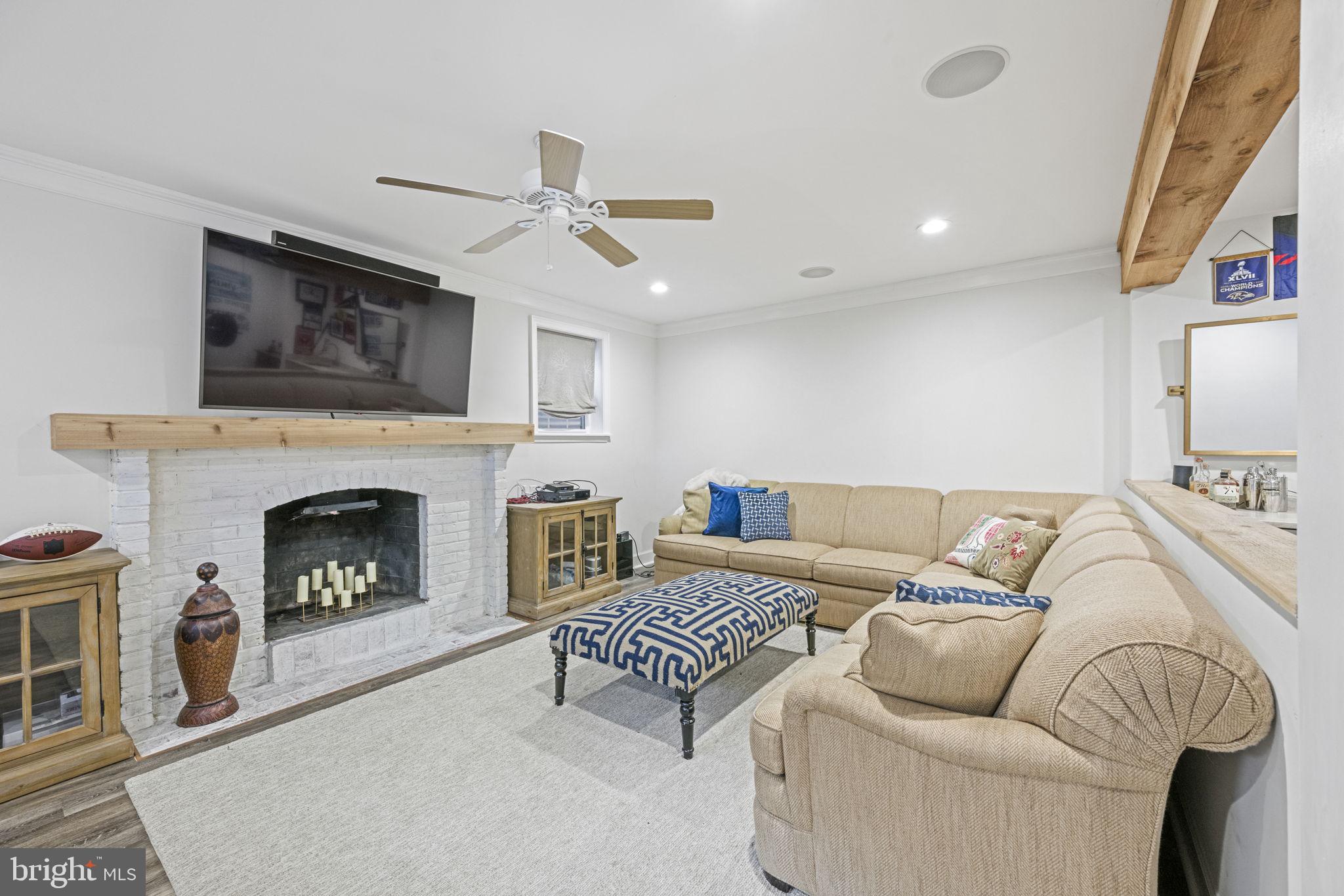 RIVER FALLS - Residential