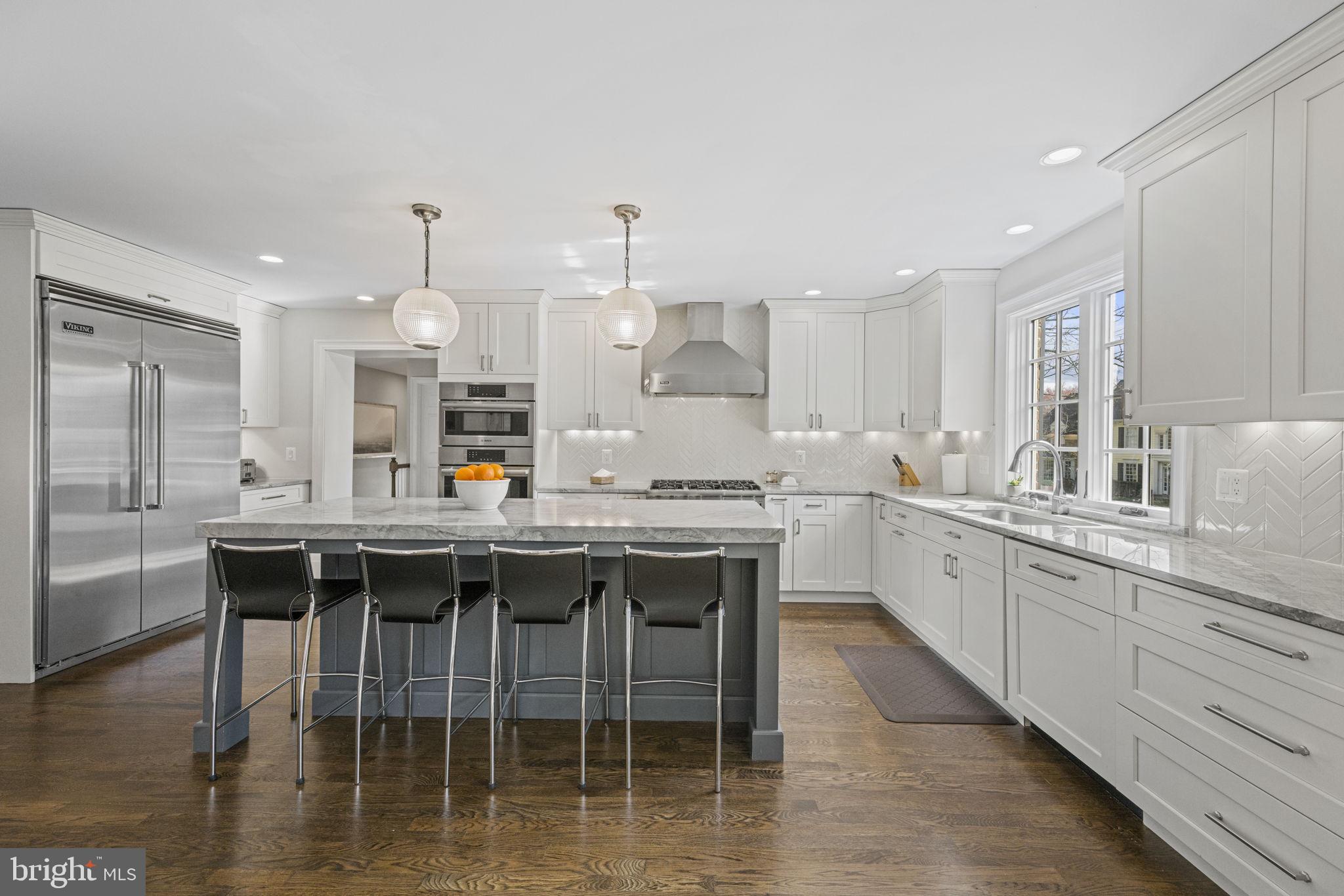 RIVER FALLS - Residential