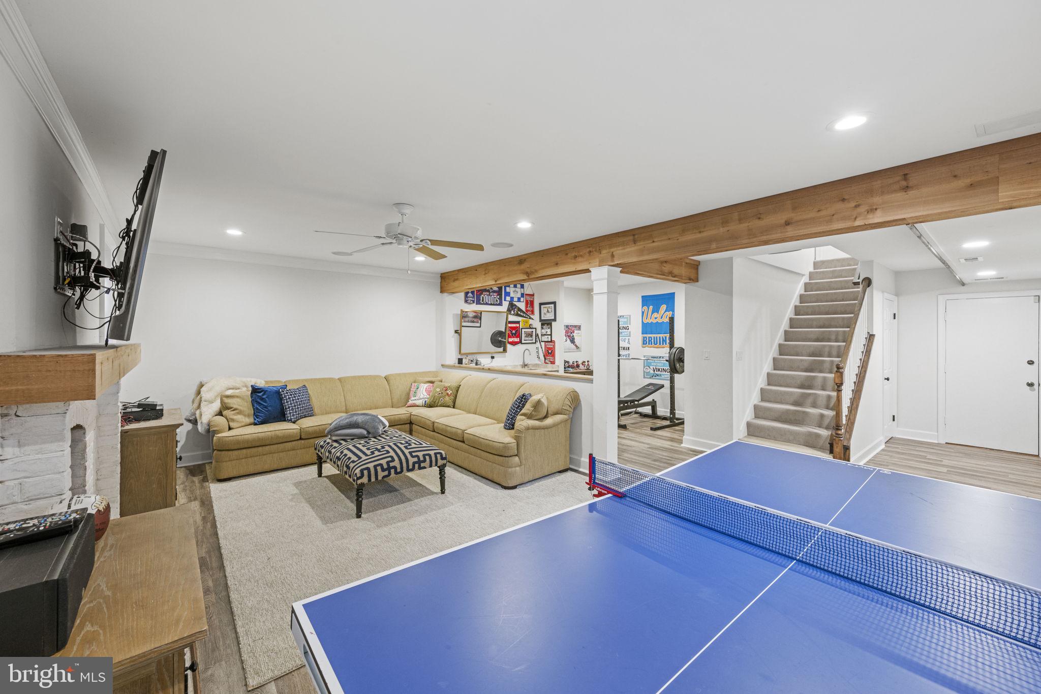 RIVER FALLS - Residential