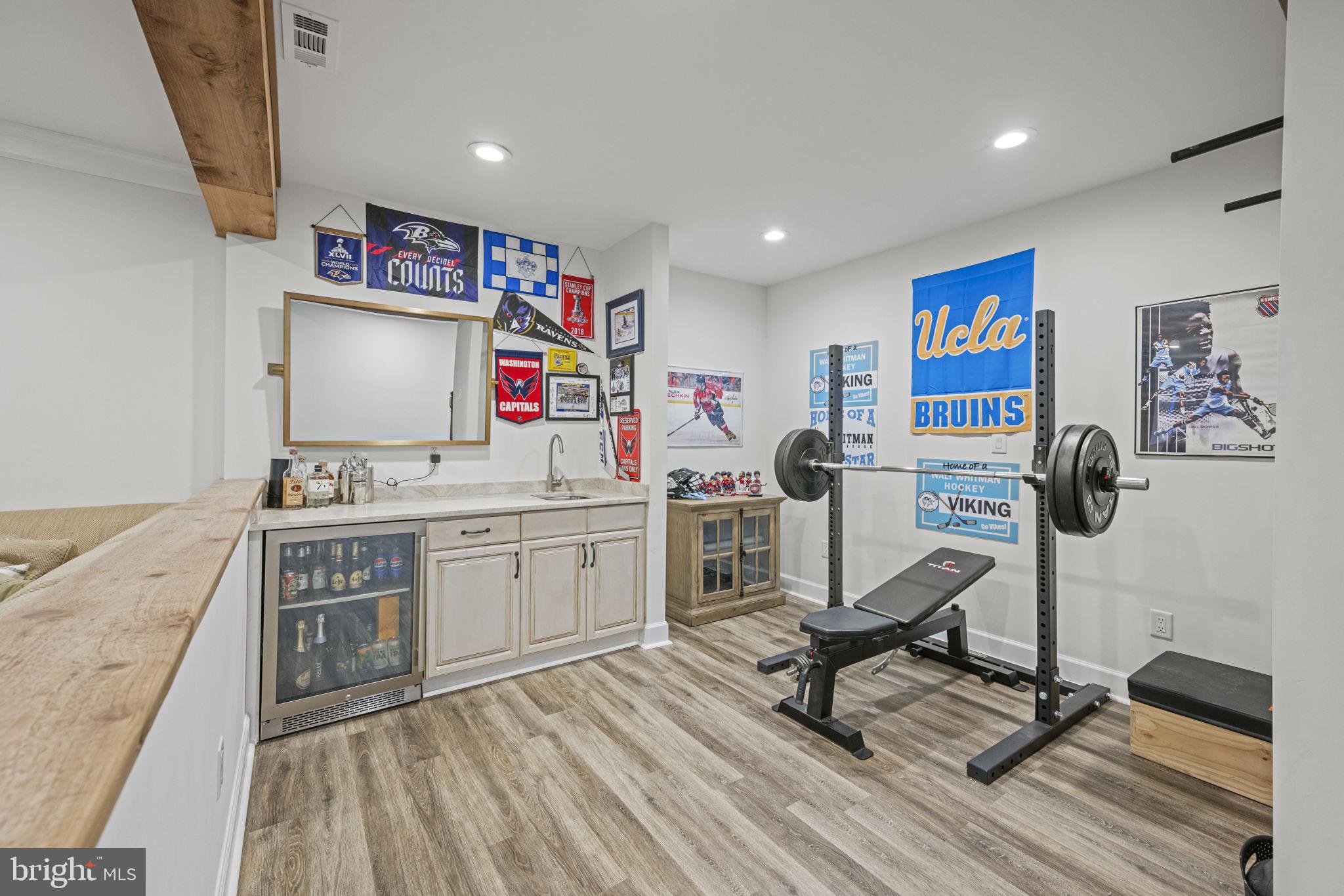 RIVER FALLS - Residential