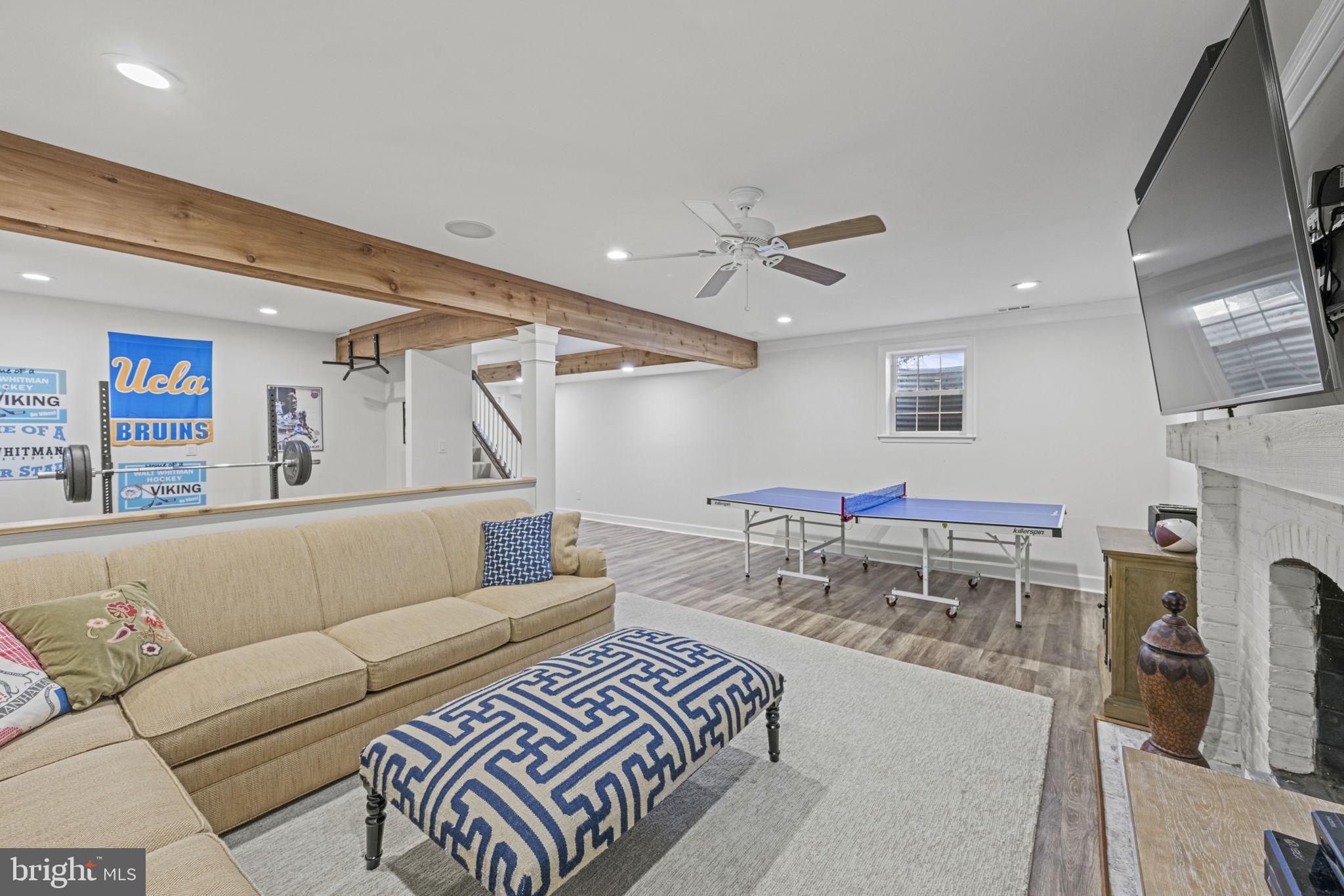 RIVER FALLS - Residential