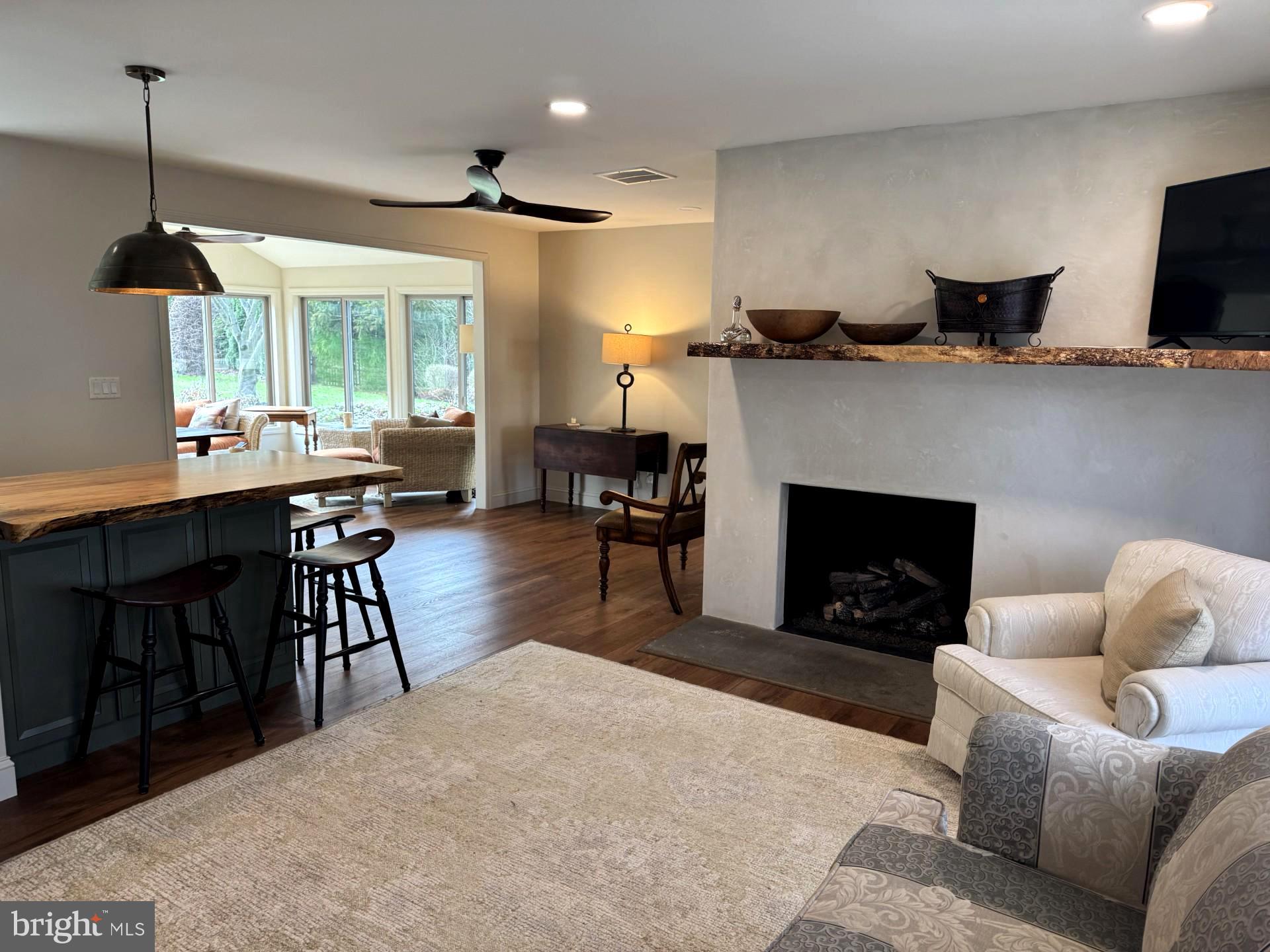 CENTREVILLE - Residential