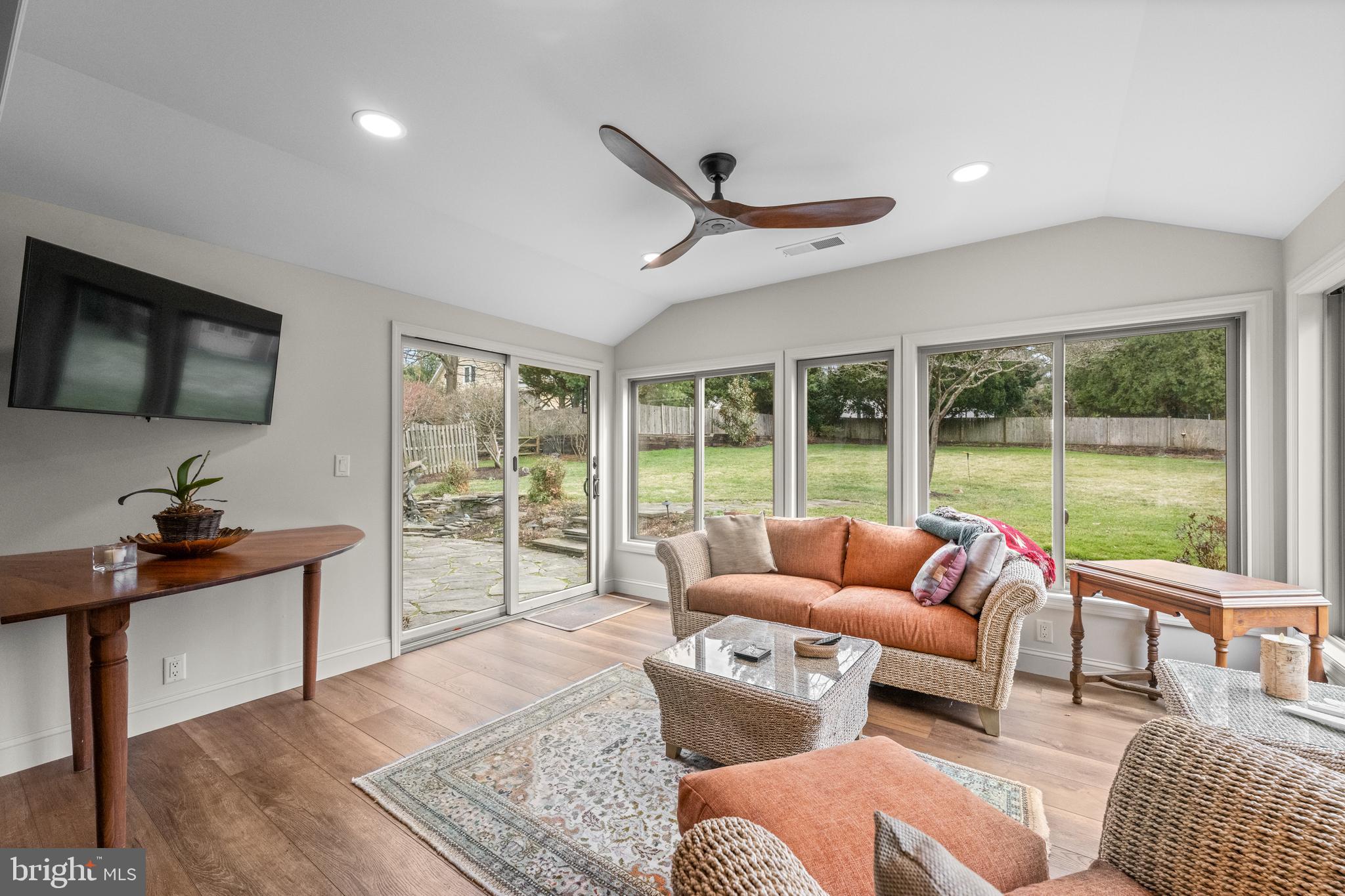 CENTREVILLE - Residential