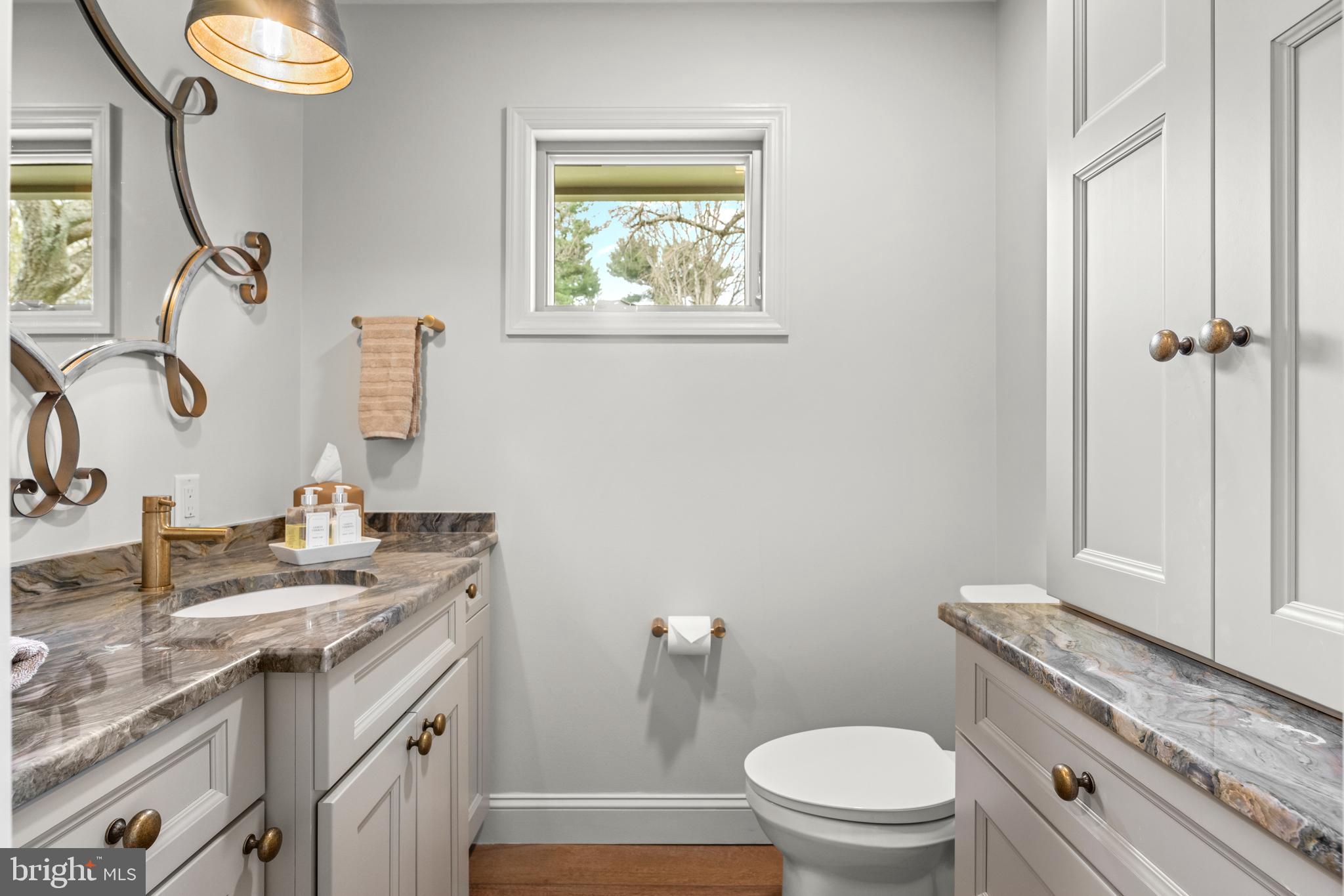 CENTREVILLE - Residential