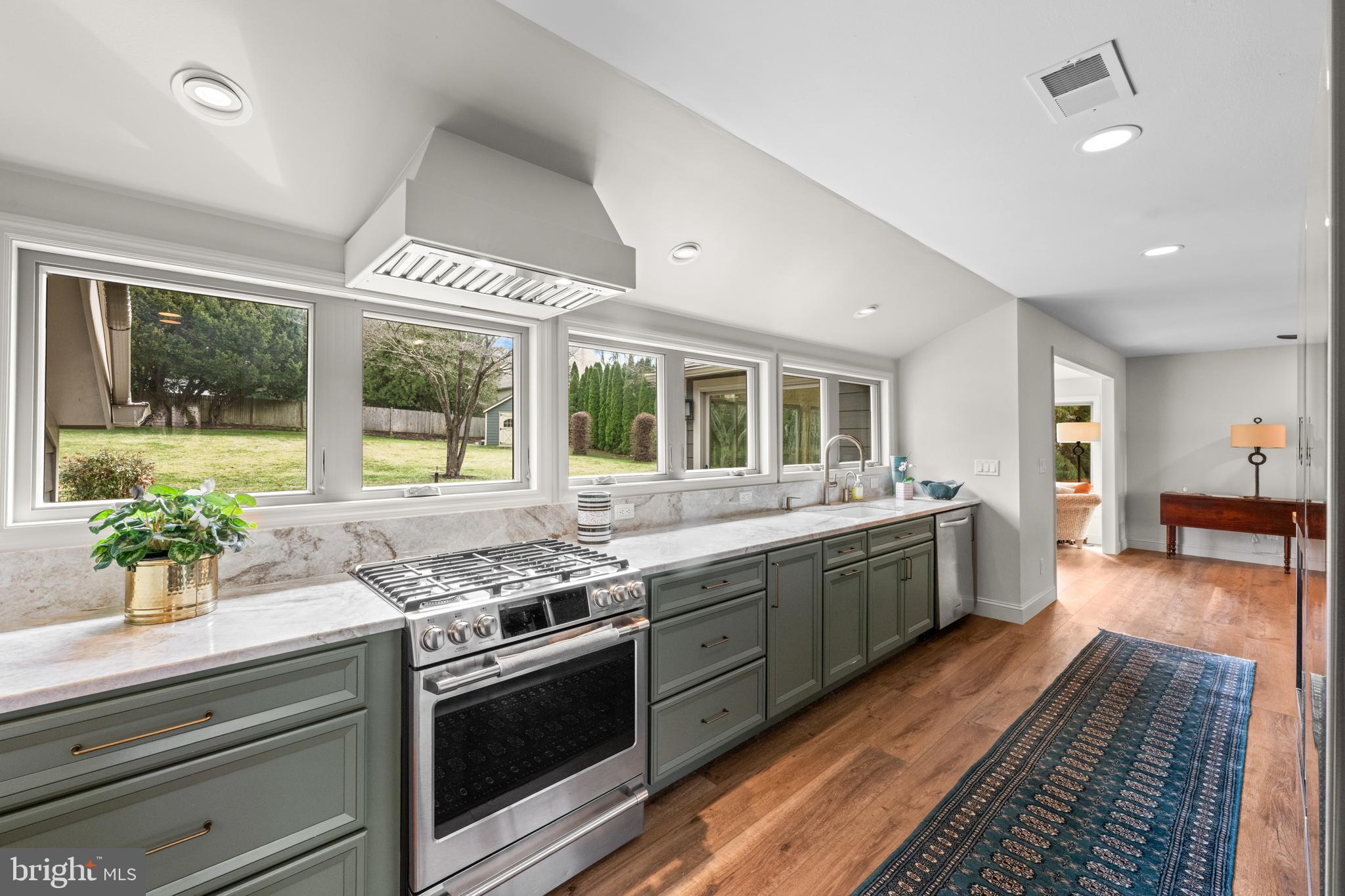 CENTREVILLE - Residential