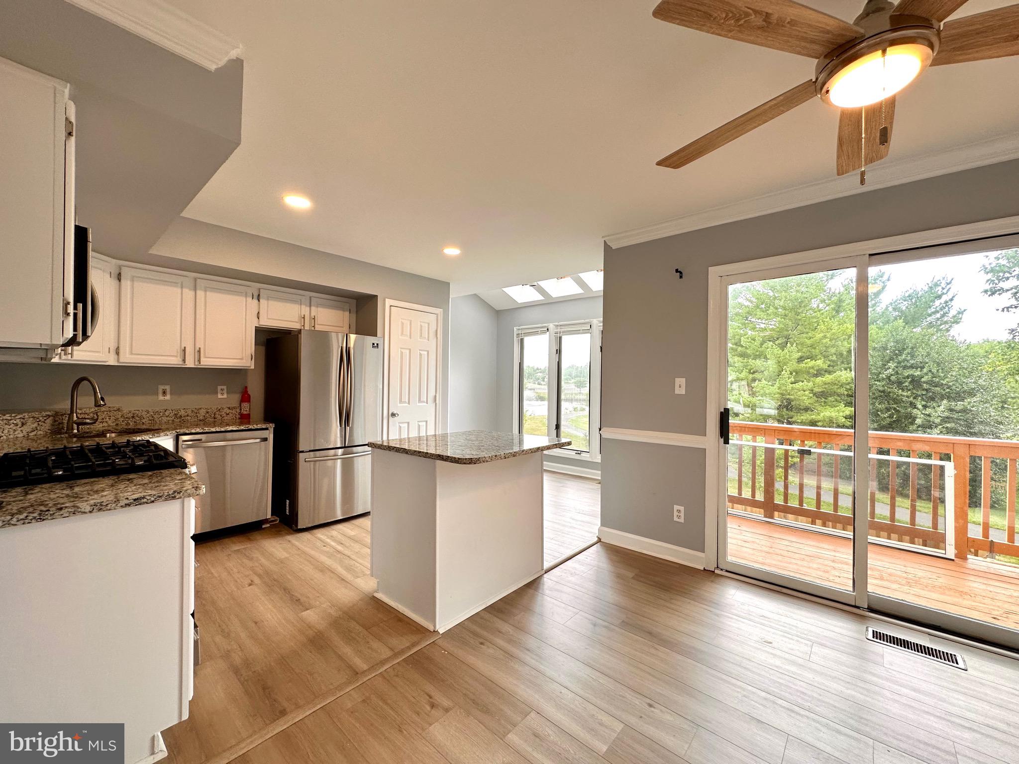 ASHBURN FARM - Residential Lease