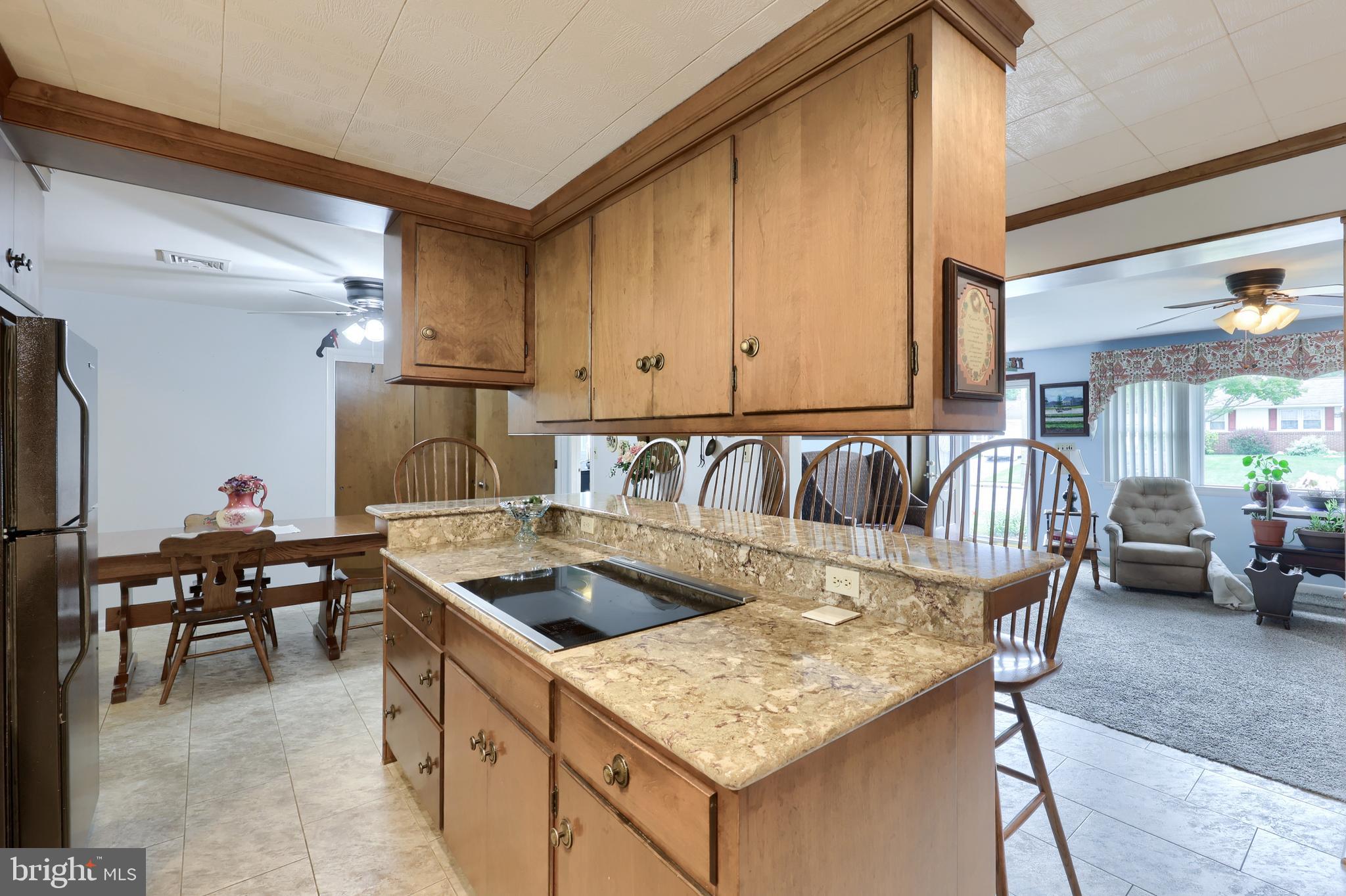 413 W CEDAR STREET