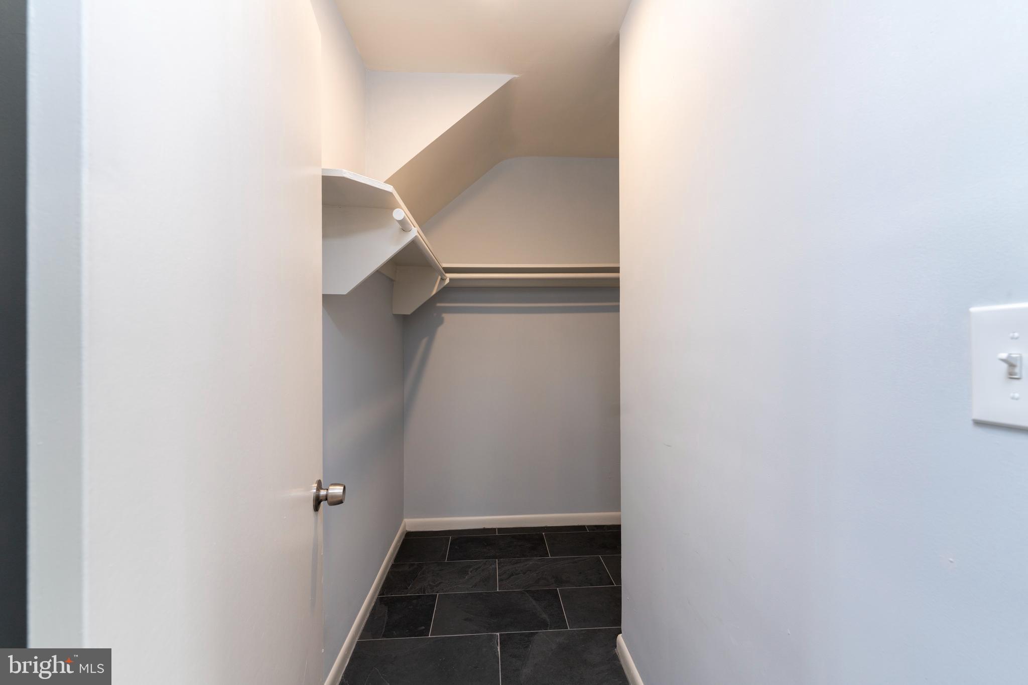 VILLAGE GREEN - Residential