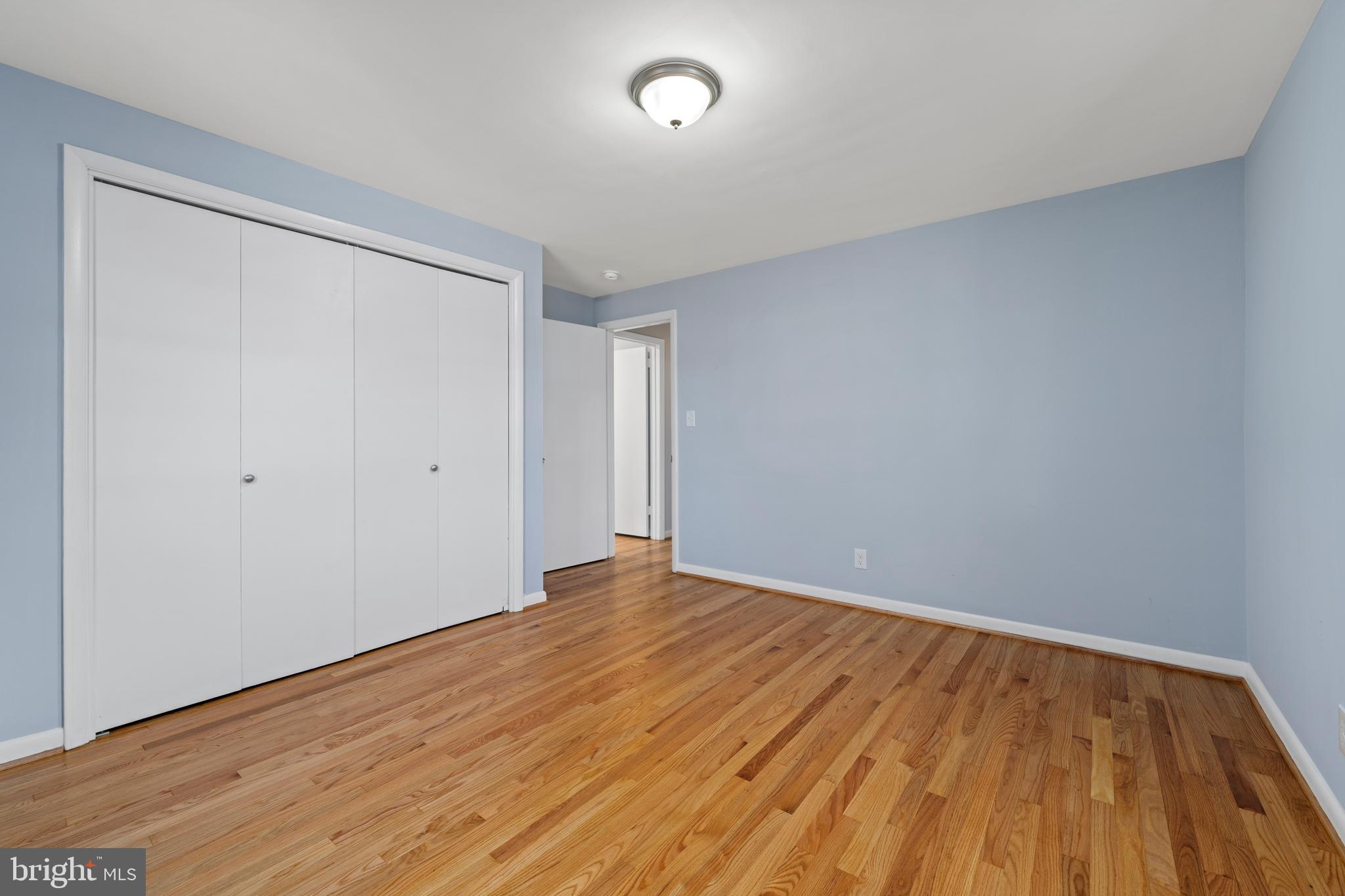 VILLAGE GREEN - Residential