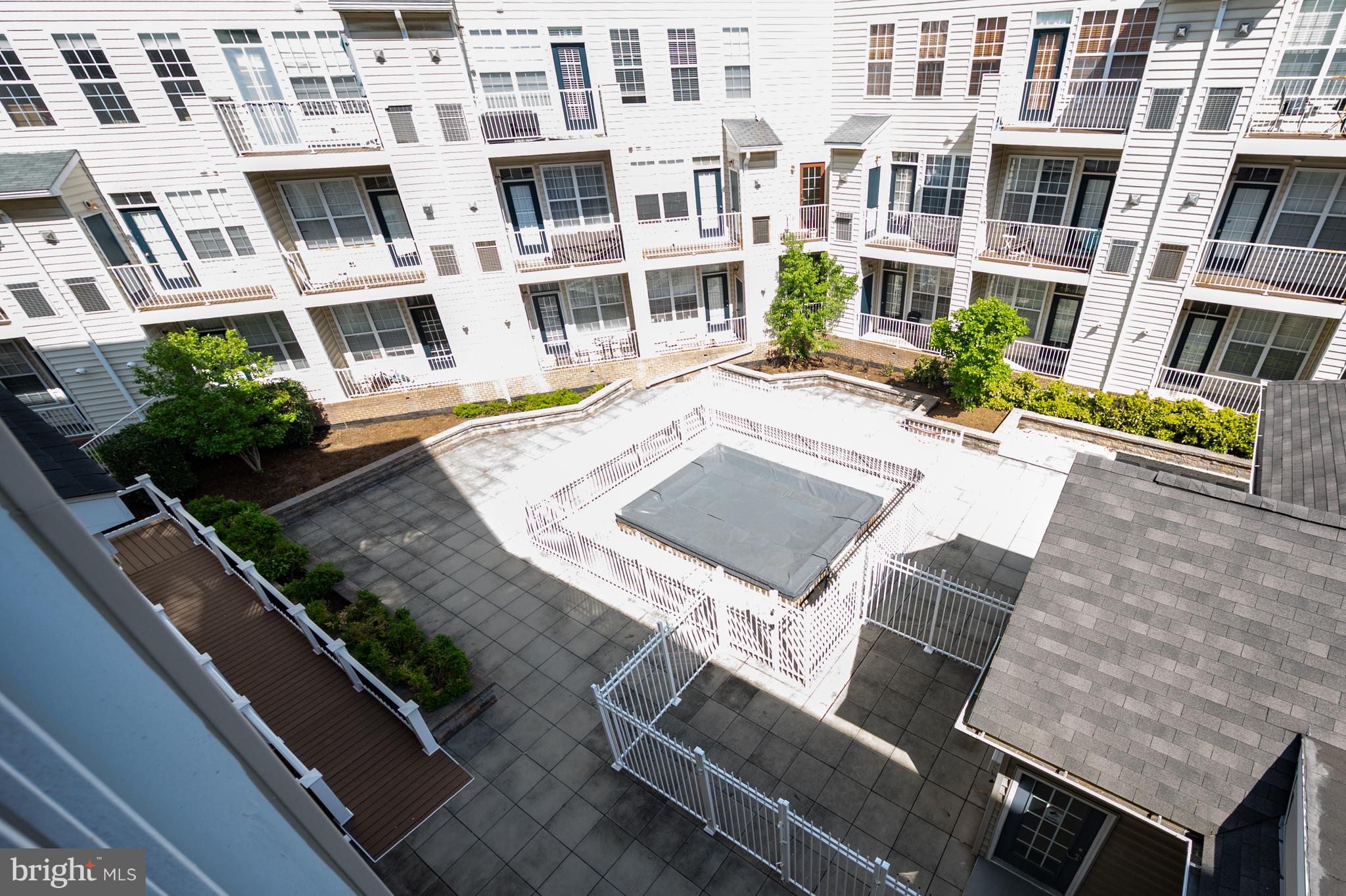 WESTBRIAR PLAZA - Residential