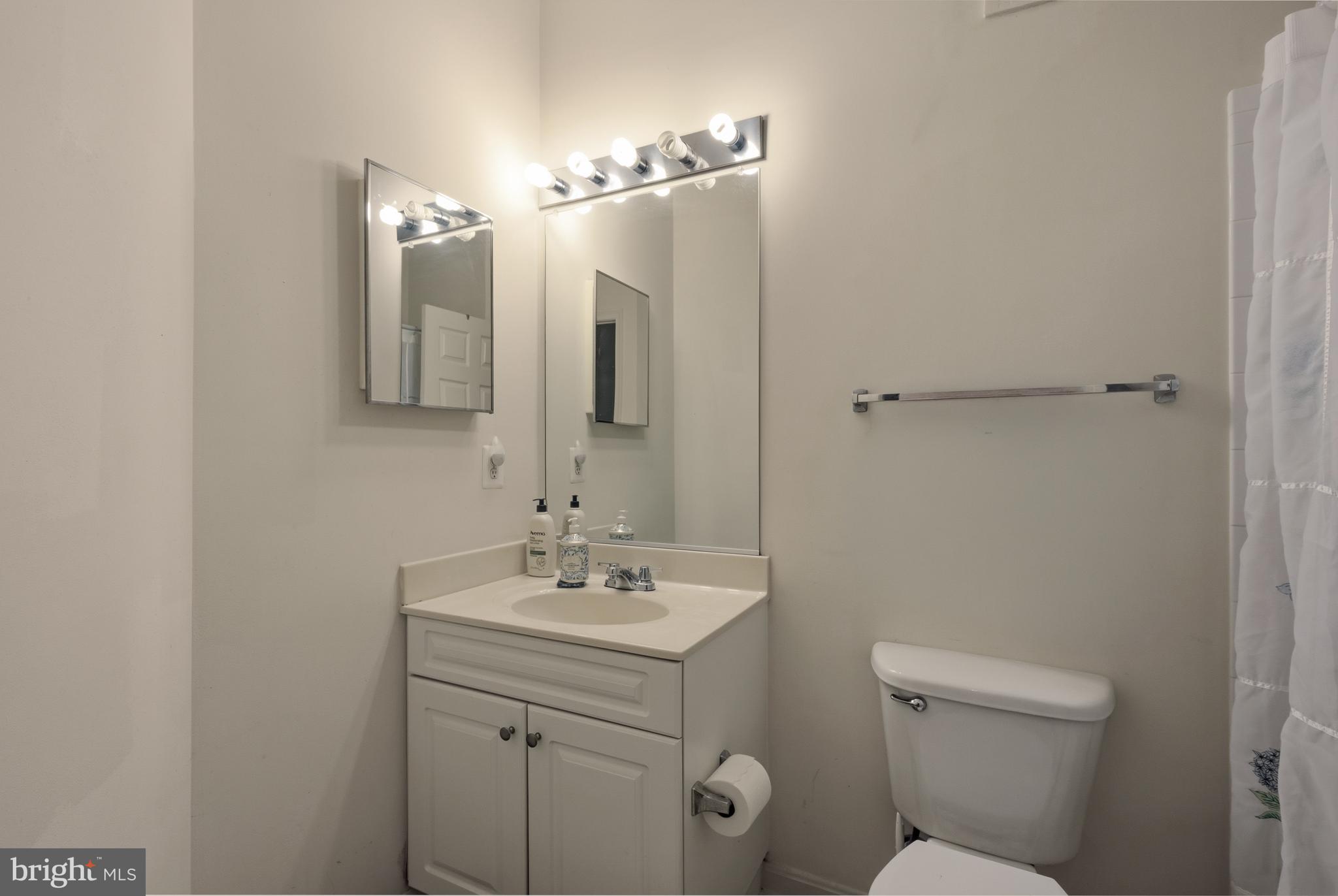 WESTBRIAR PLAZA - Residential