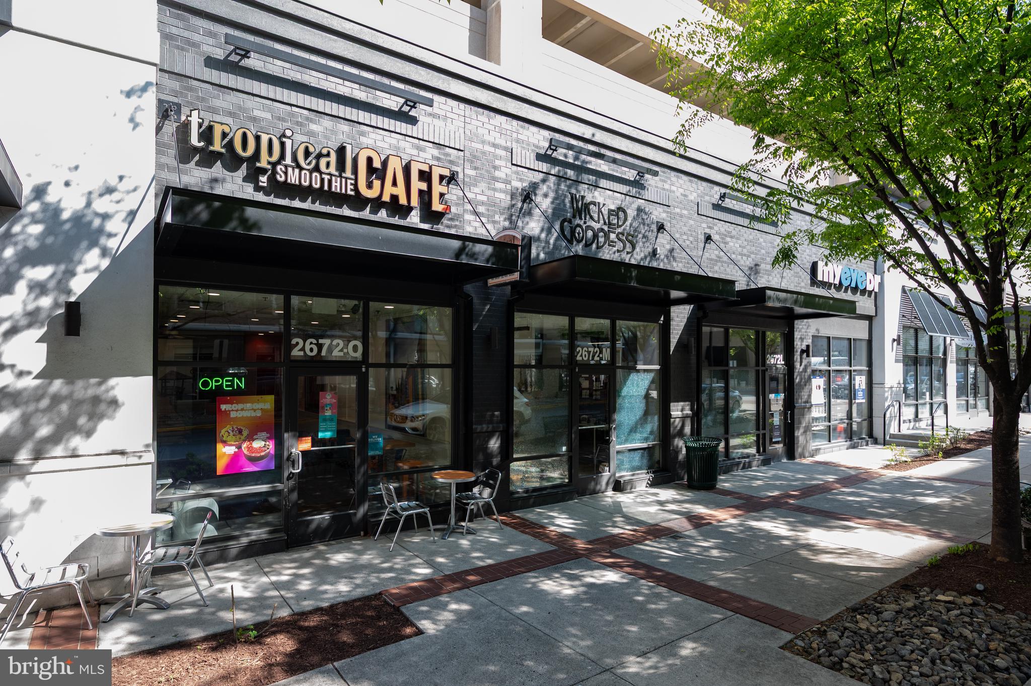 WESTBRIAR PLAZA - Residential