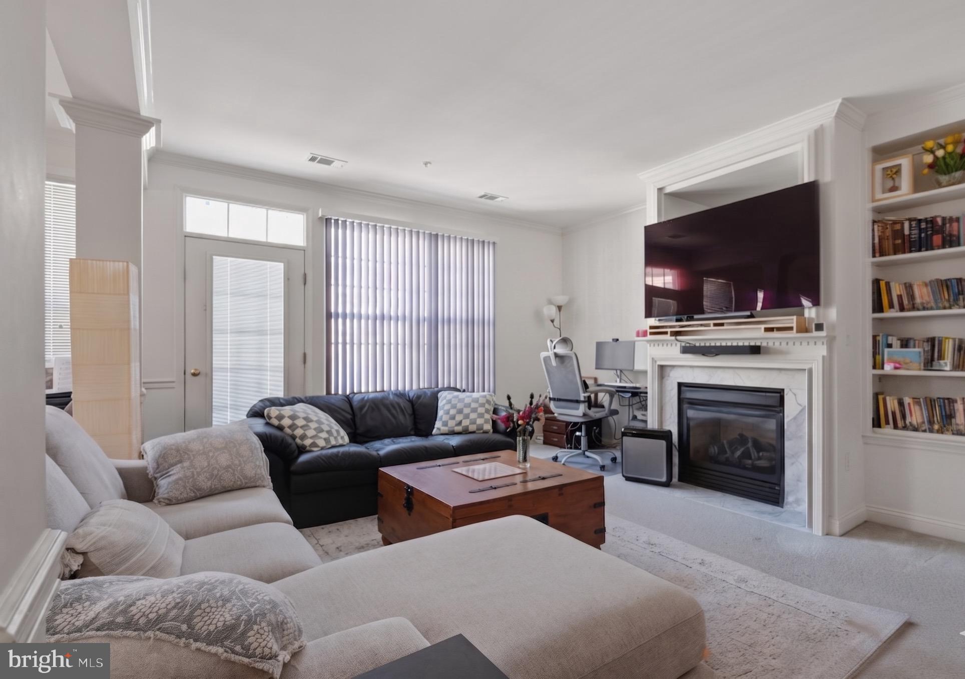 WESTBRIAR PLAZA - Residential