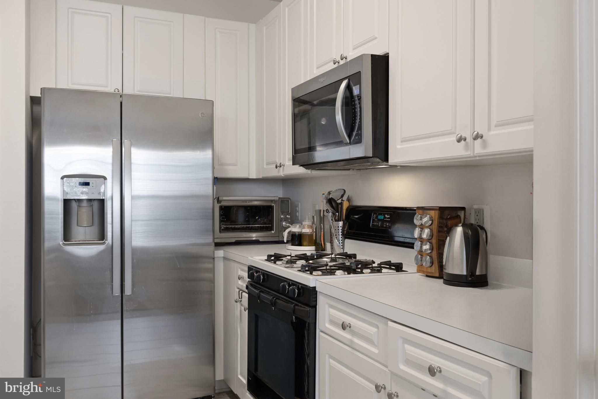 WESTBRIAR PLAZA - Residential