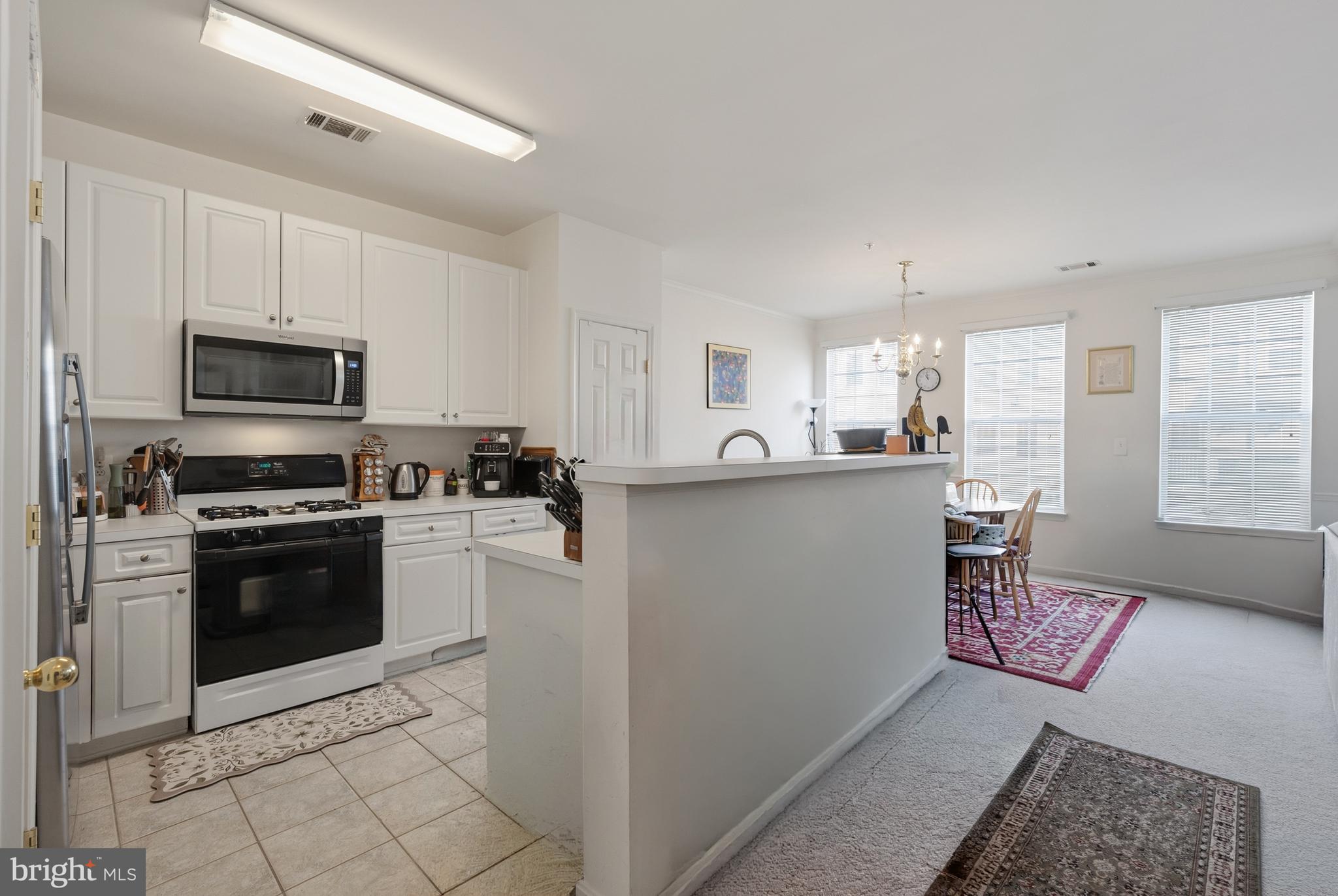 WESTBRIAR PLAZA - Residential