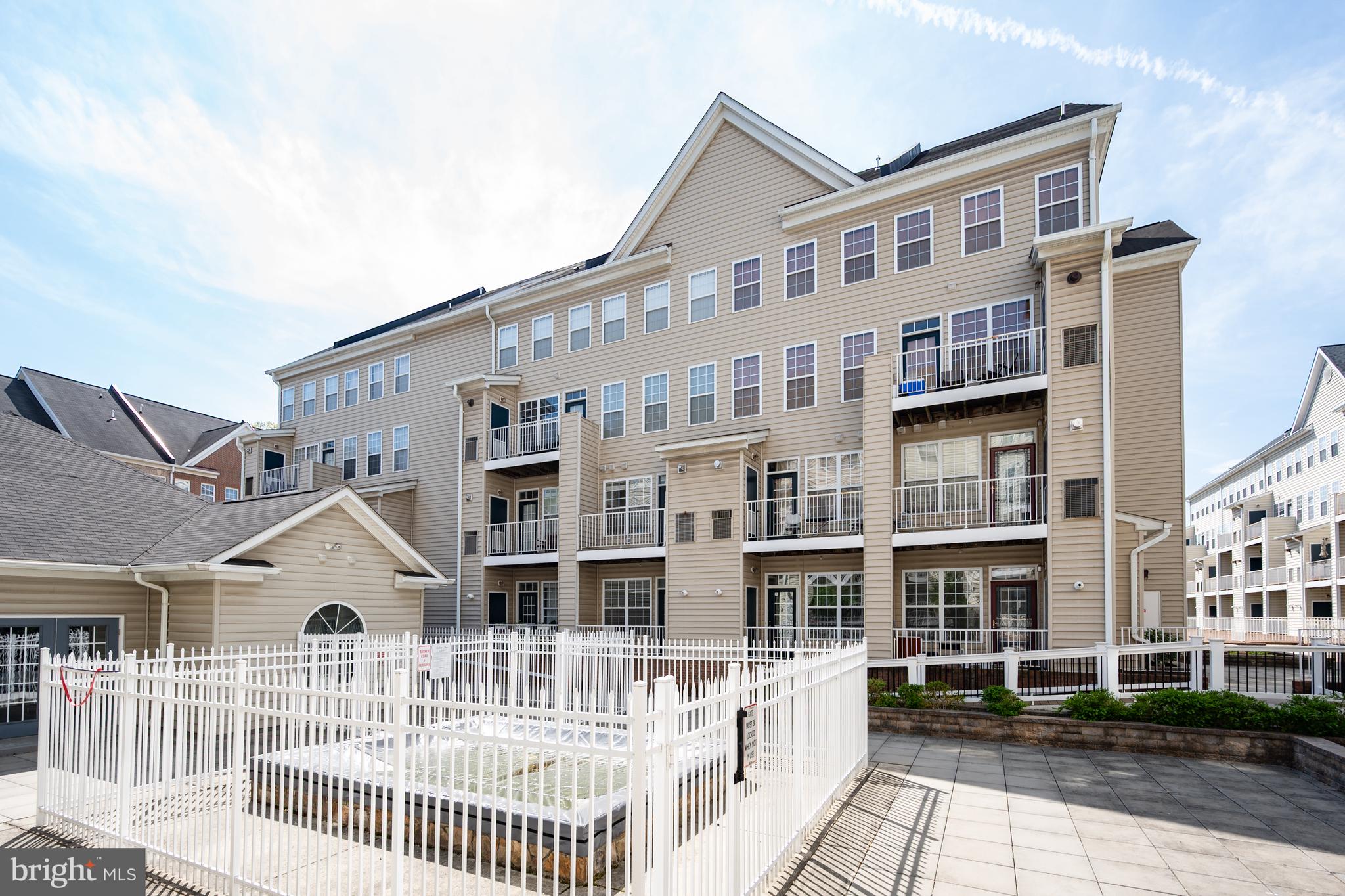 WESTBRIAR PLAZA - Residential