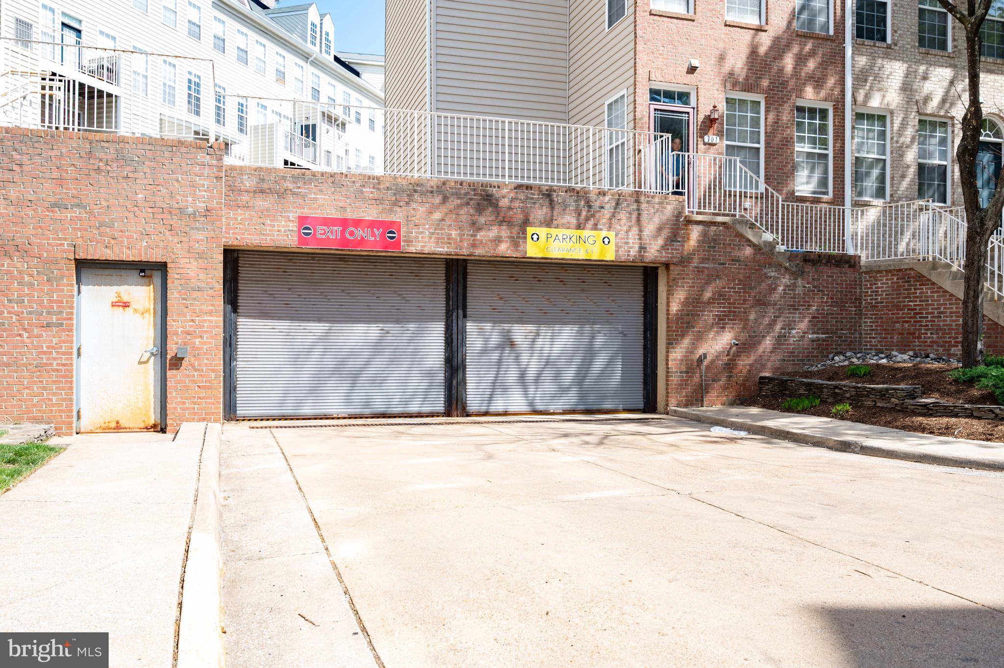 WESTBRIAR PLAZA - Residential