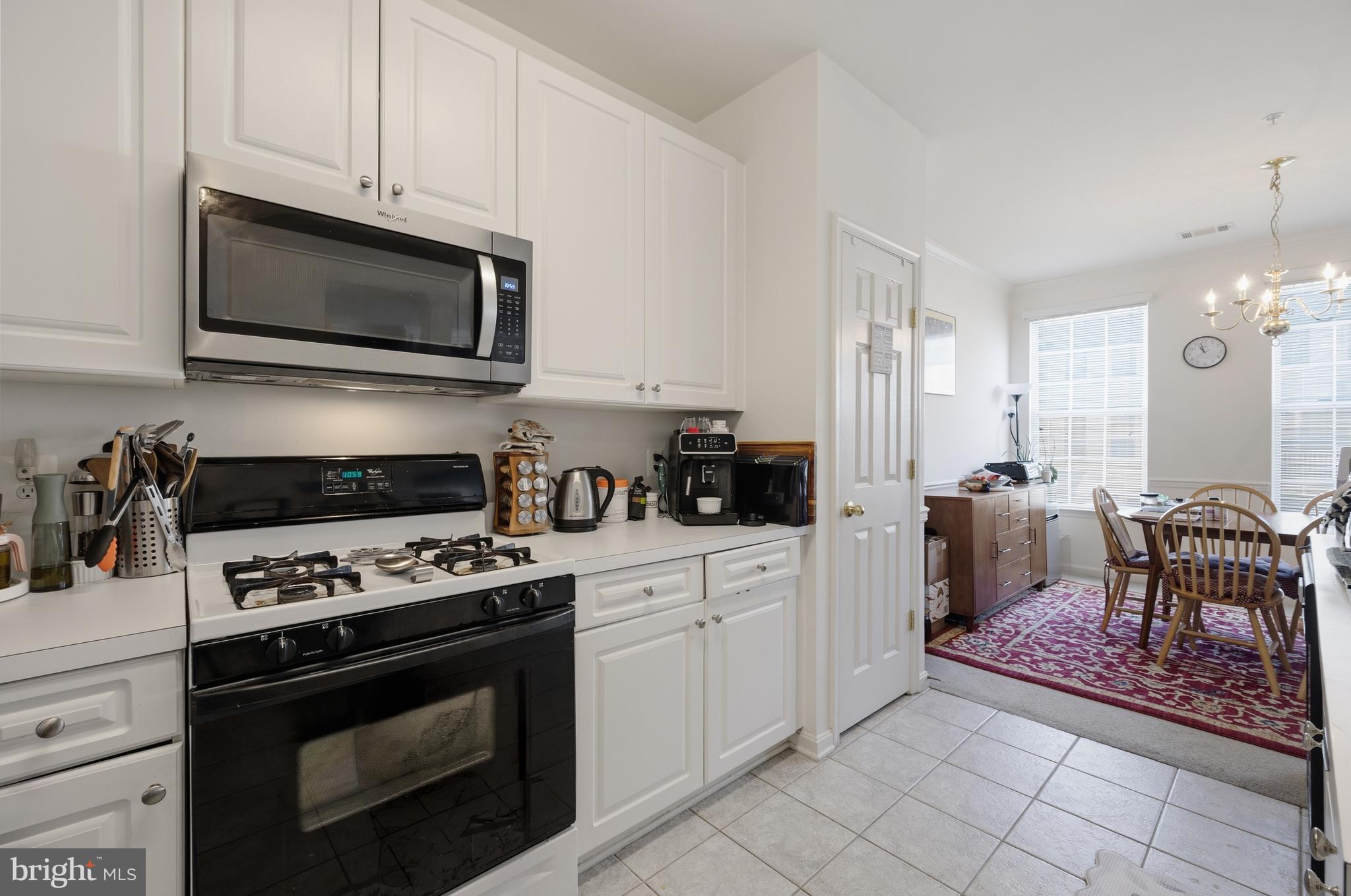 WESTBRIAR PLAZA - Residential