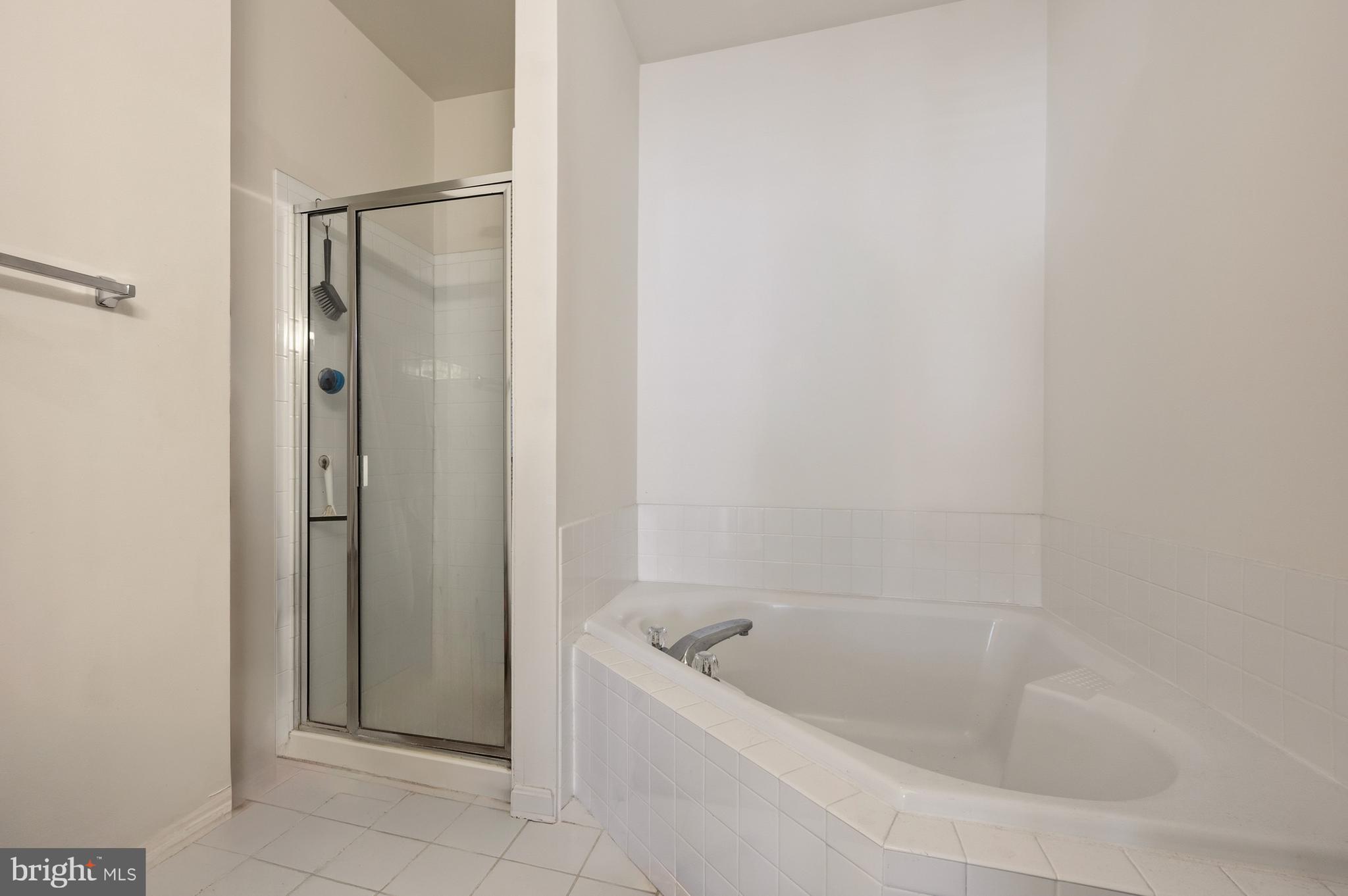 WESTBRIAR PLAZA - Residential