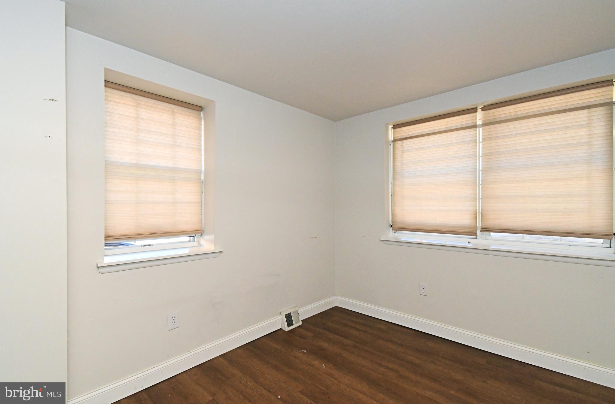 KREWSTOWN - Residential Lease