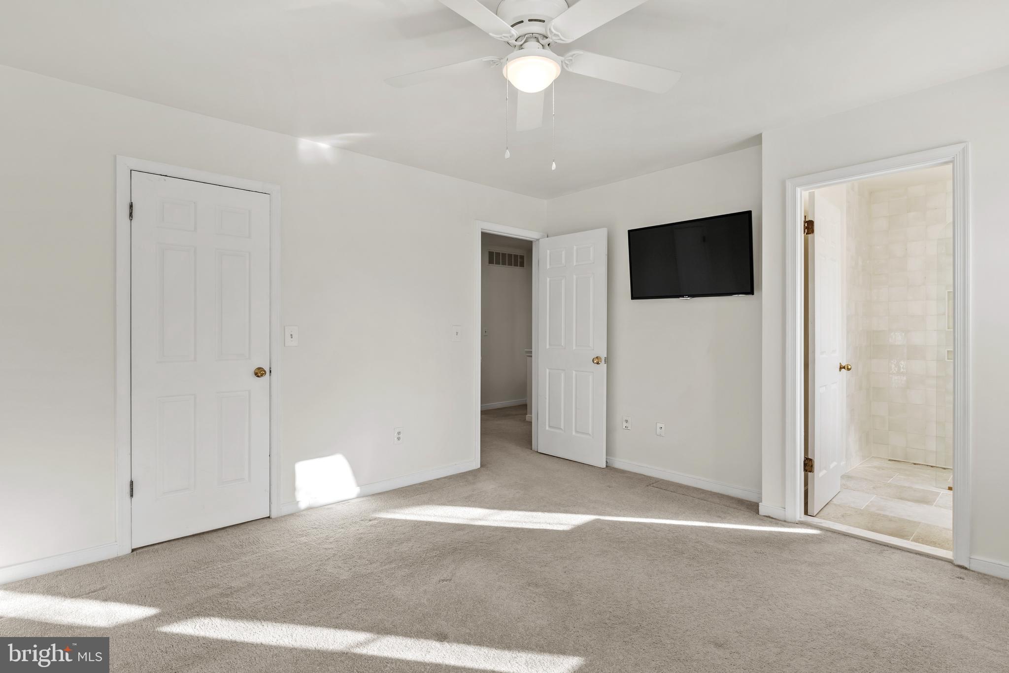 EDGEWOOD GREEN - Residential Lease