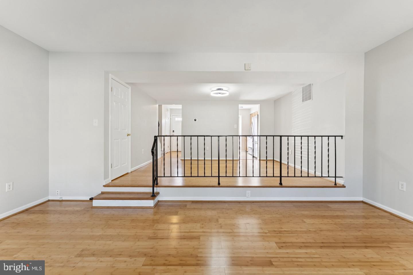 LAKE RIDGE - Residential Lease