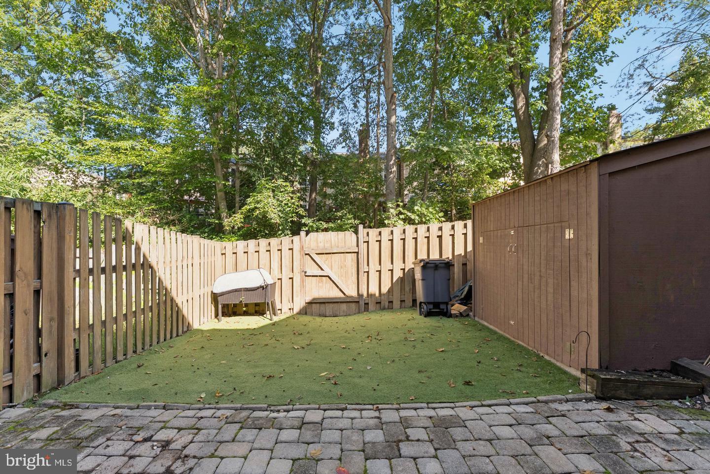 LAKE RIDGE - Residential Lease