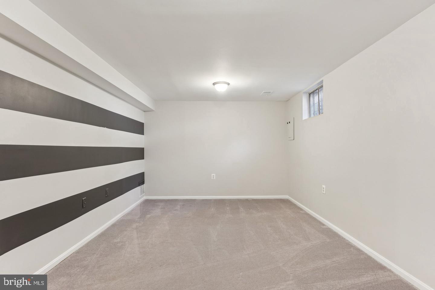 LAKE RIDGE - Residential Lease