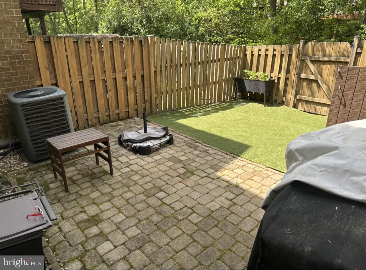 LAKE RIDGE - Residential Lease