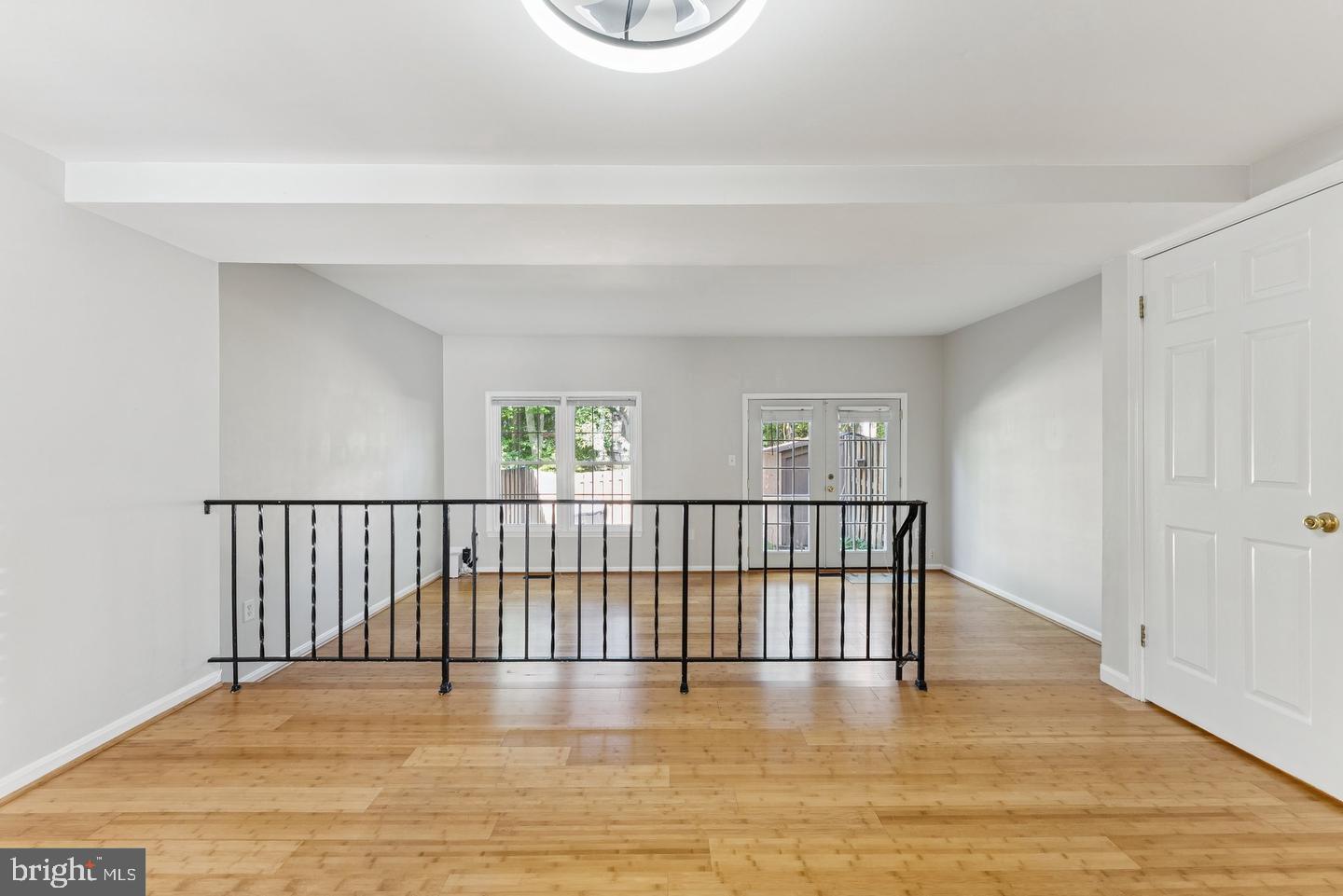 LAKE RIDGE - Residential Lease