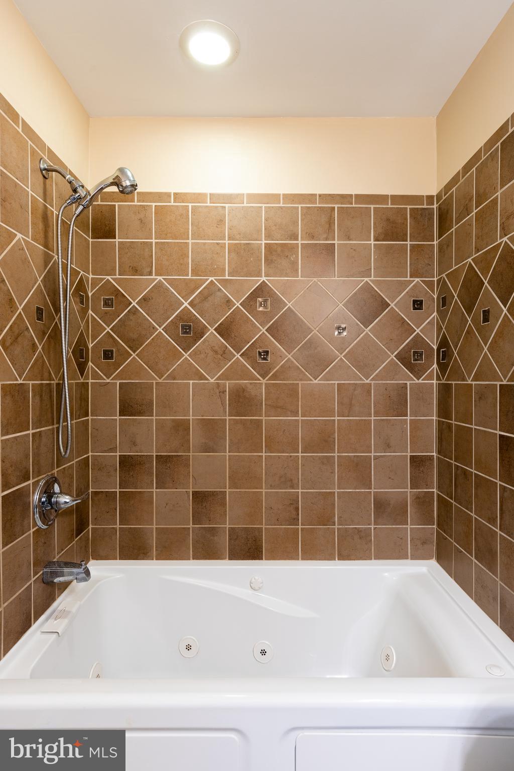 FELLS POINT HISTORIC DISTRICT - Residential