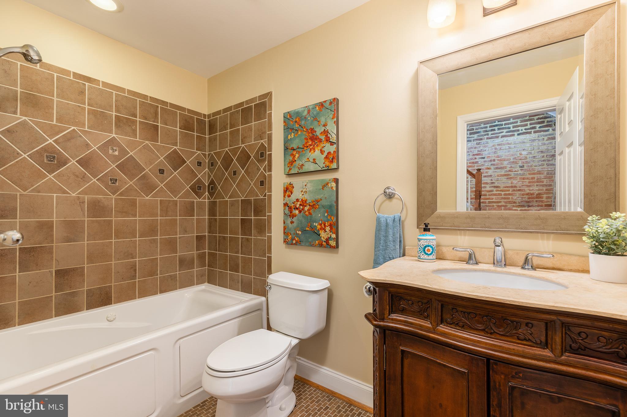 FELLS POINT HISTORIC DISTRICT - Residential