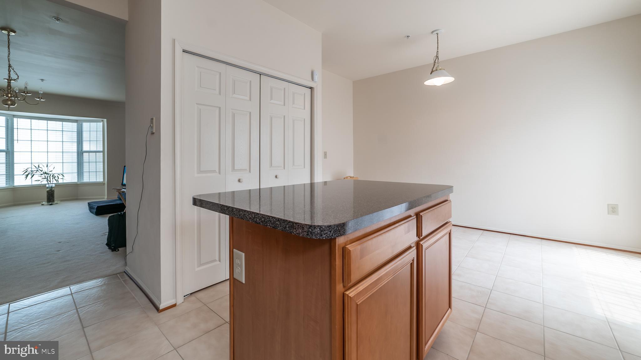 THE KNOLLS/CROFTON VILLAGE - Residential