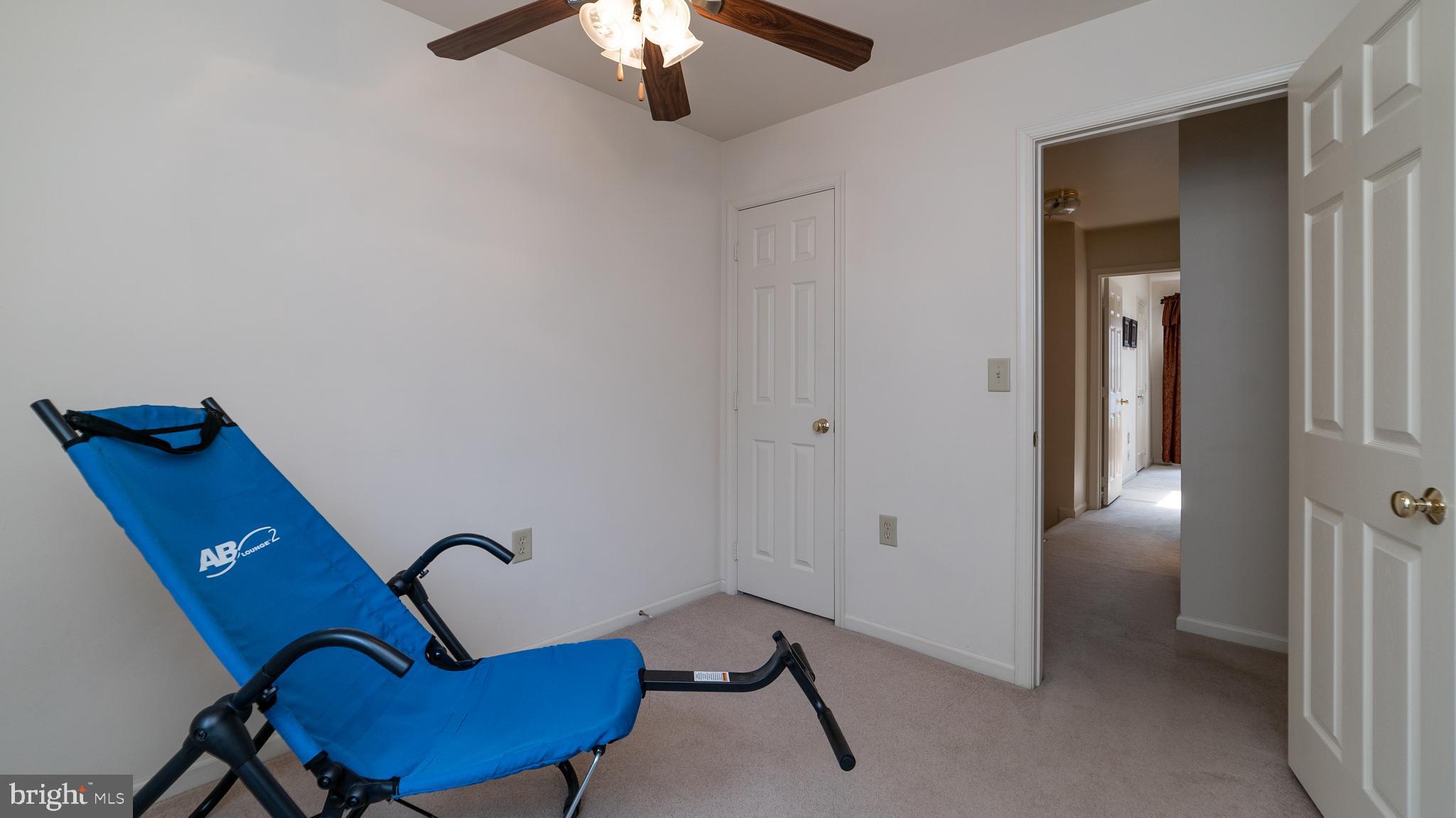 THE KNOLLS/CROFTON VILLAGE - Residential