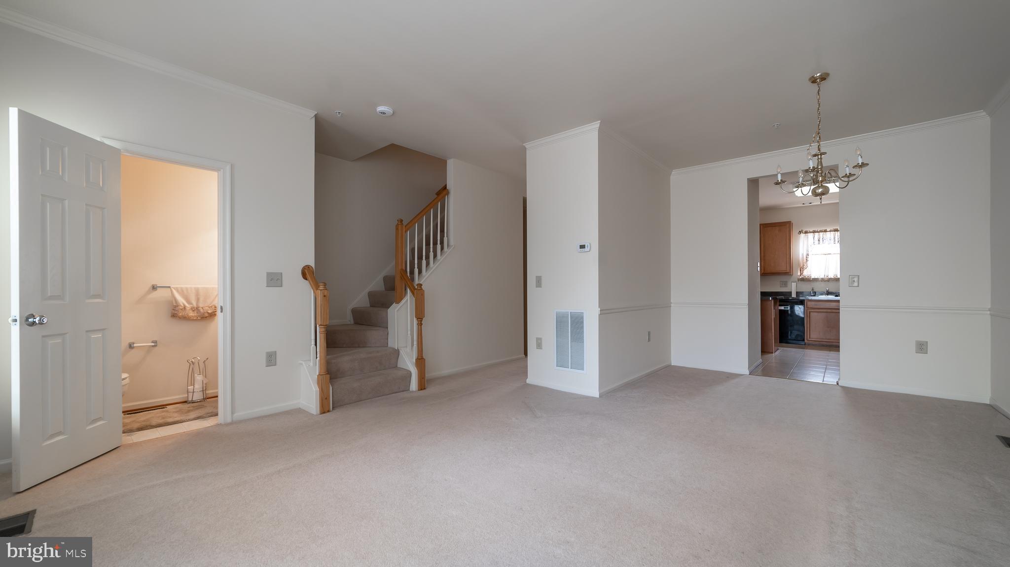 THE KNOLLS/CROFTON VILLAGE - Residential