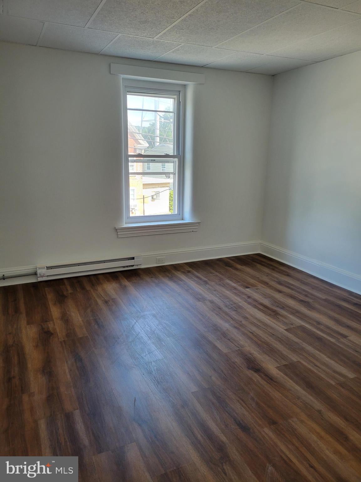 1801 S MAIN STREET APT 3 2ND FLOOR