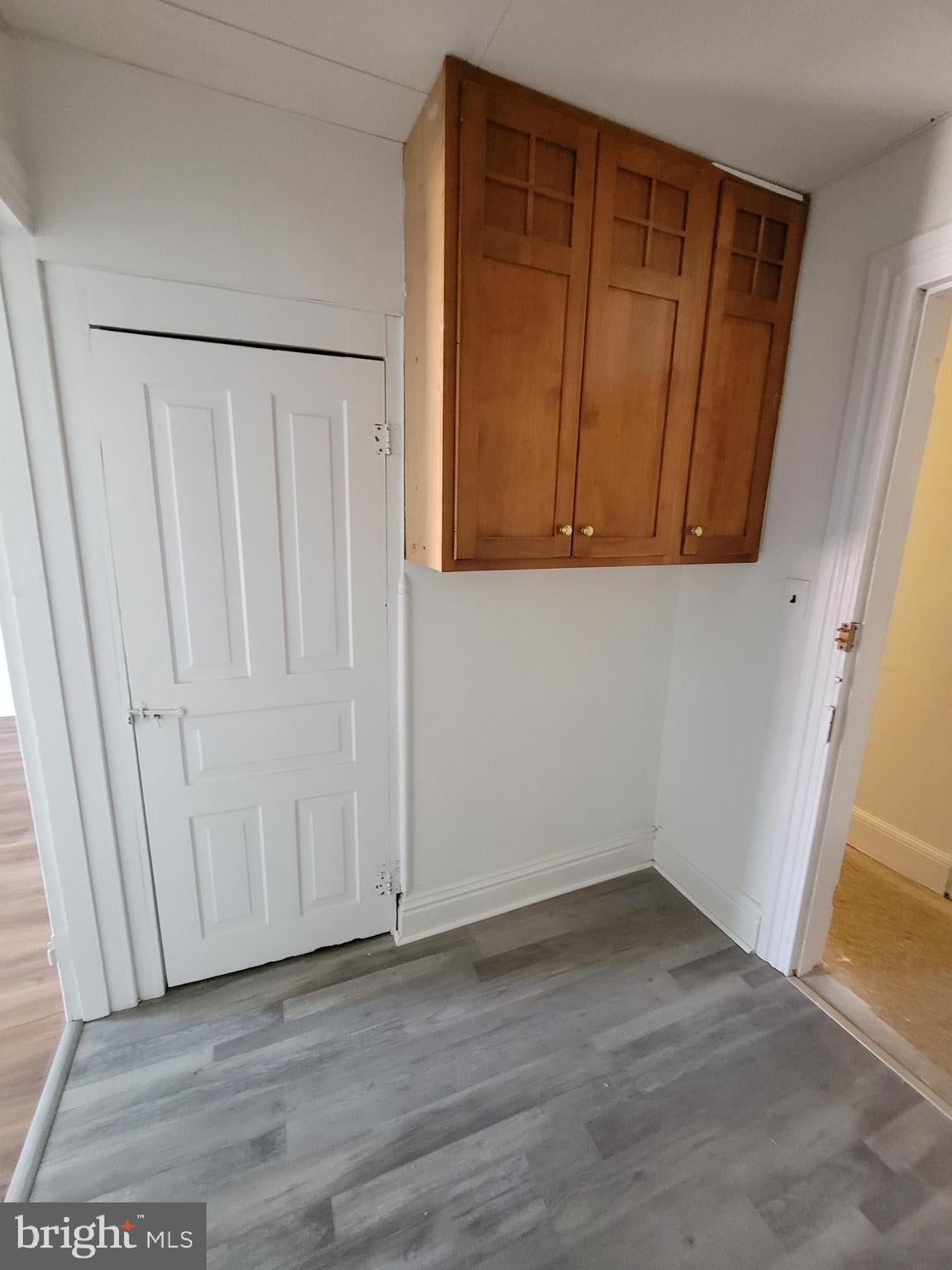 1801 S MAIN STREET APT 3 2ND FLOOR