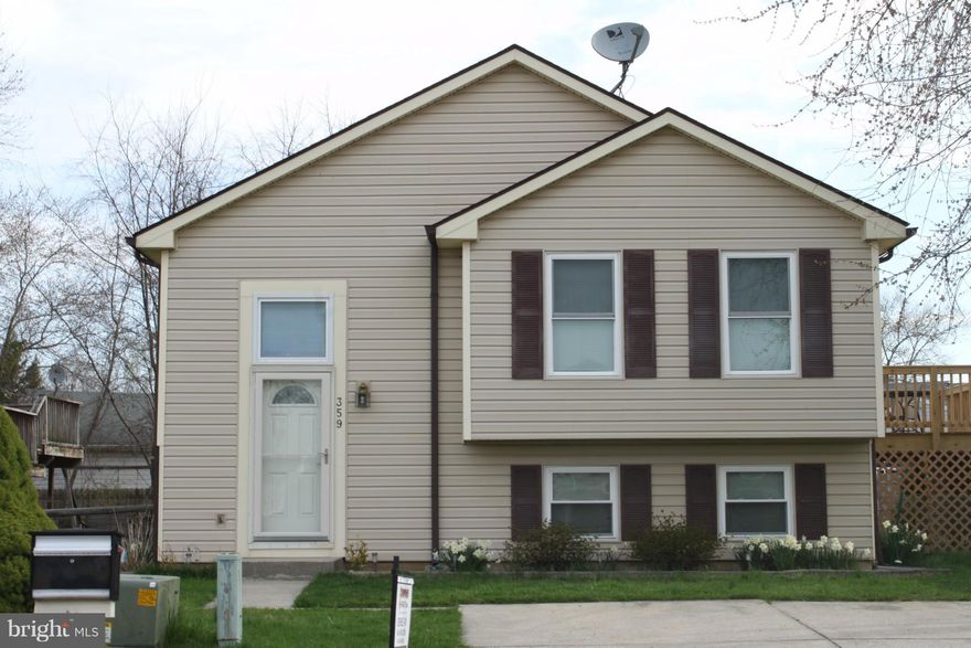 MOVE IN READY!  Pride of ownership shows throughout this charming 4bdrm. 2 full bath home on a newly re-landscaped flat lot with a re-built shed that includes grill, mower and snow-blower!  Updated kitchen appliances, washer/dryer, new windows & siding replaced 2006, very bright / spacious FM with sliders to new deck built 2014.  Completely remodeled baths w/ ceramic tile..so much more, must see!