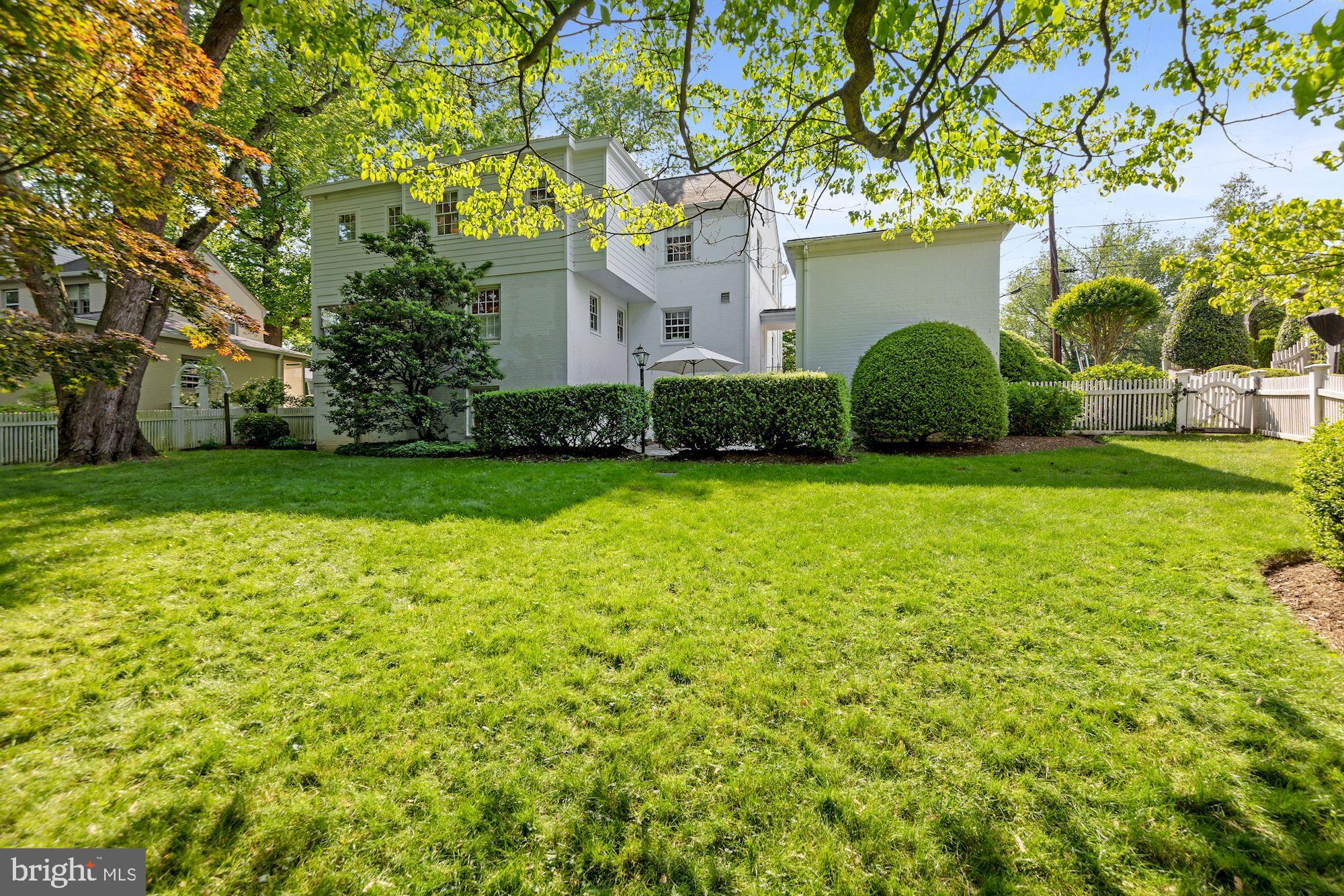 THE HAMLET - Residential