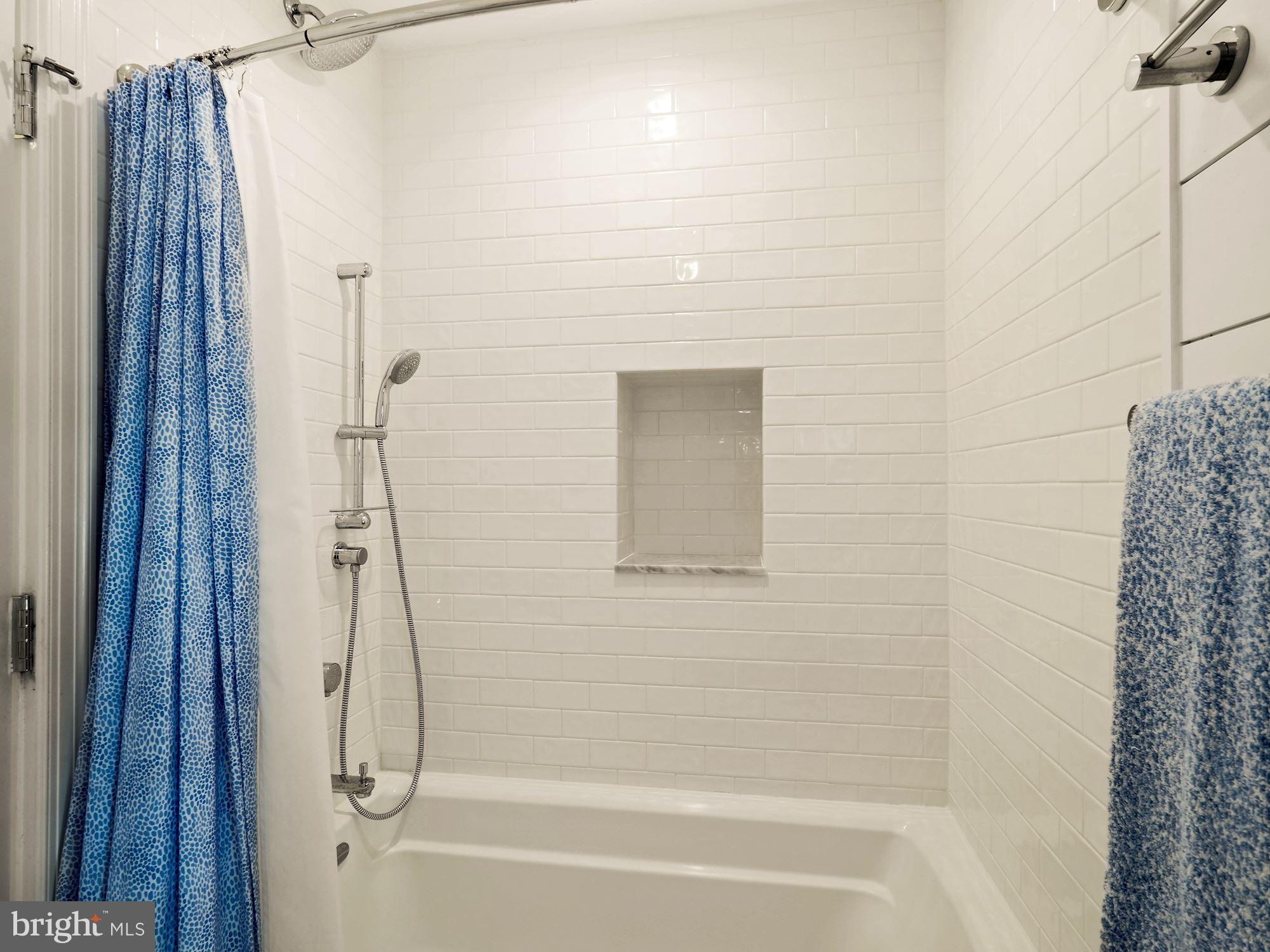 THE HAMLET - Residential