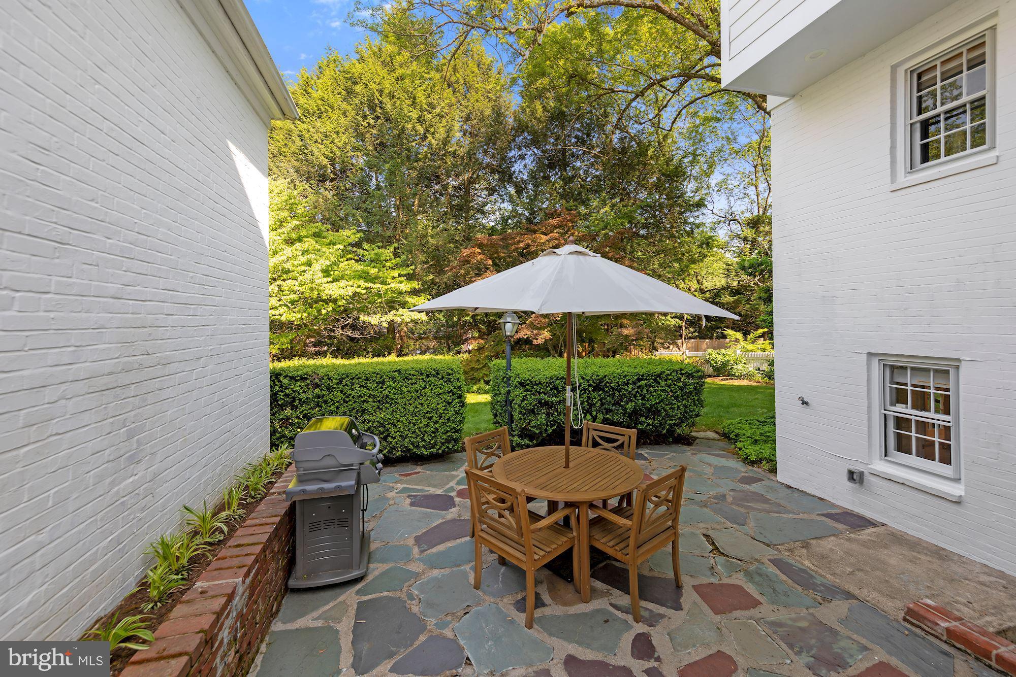 THE HAMLET - Residential