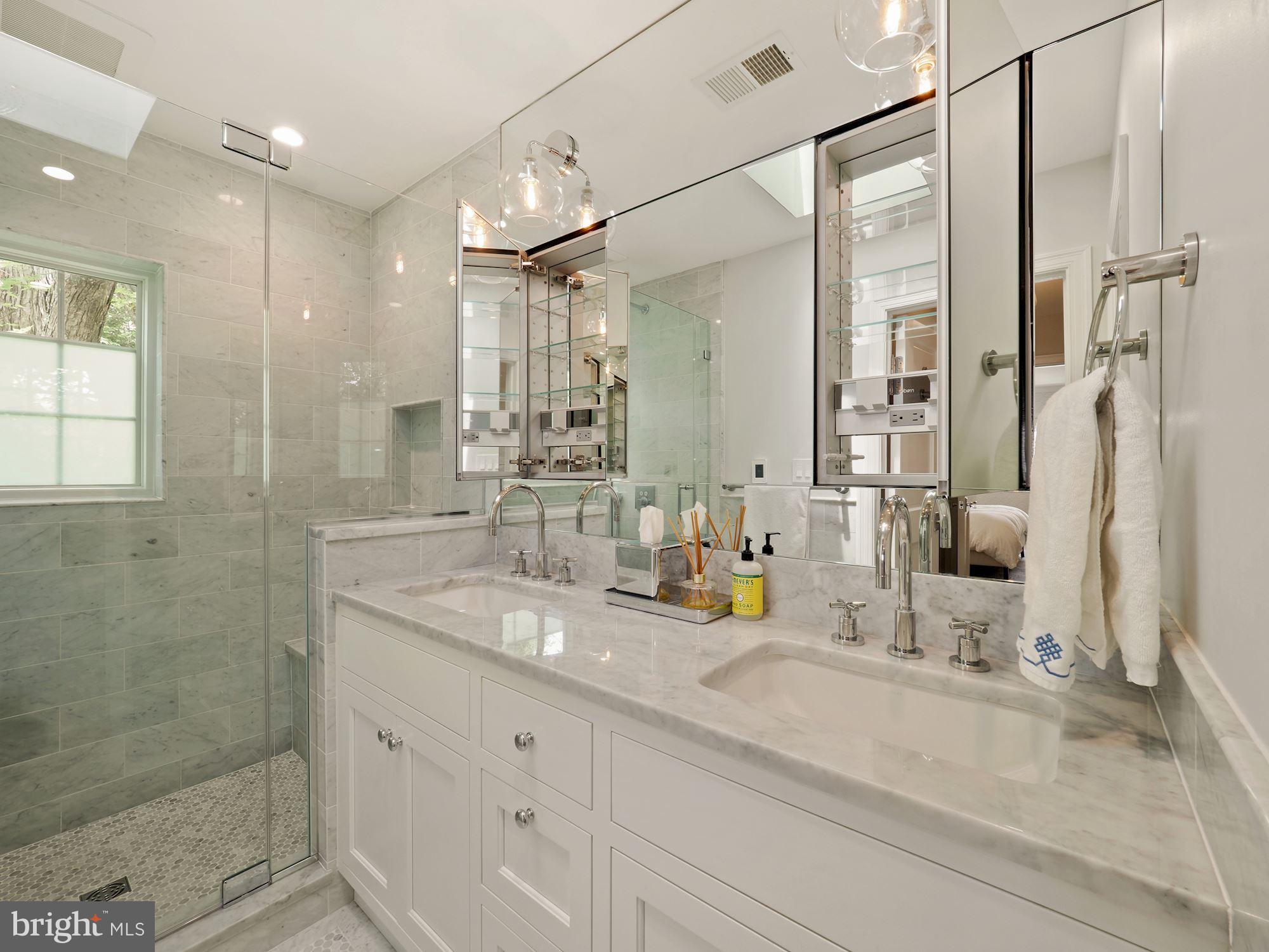 THE HAMLET - Residential