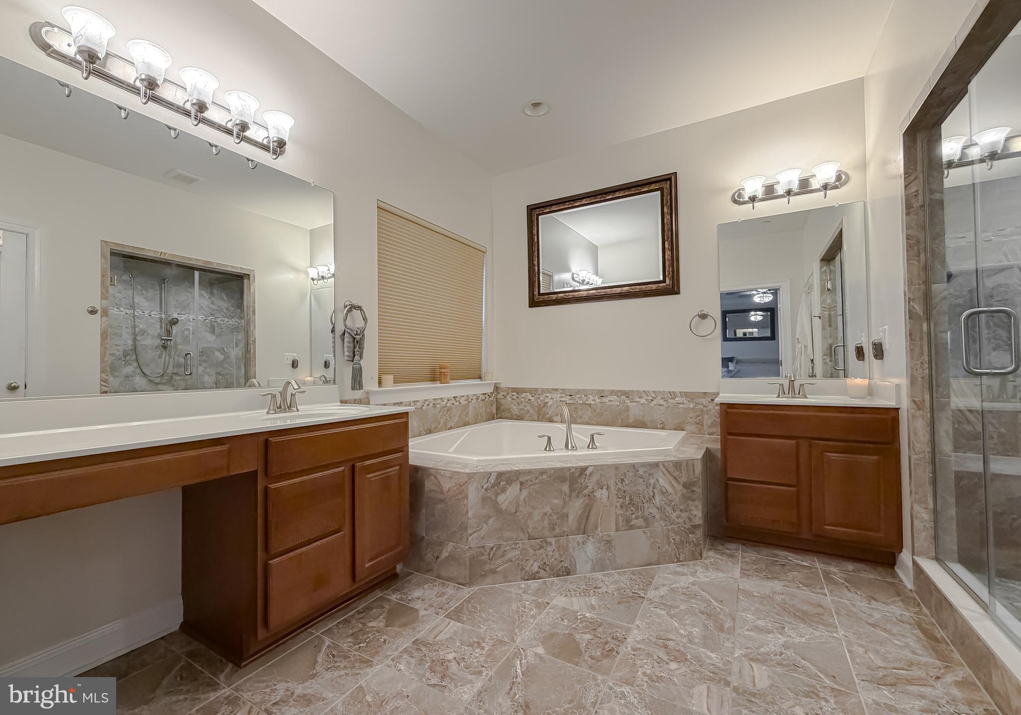 TWINPONDS - Residential