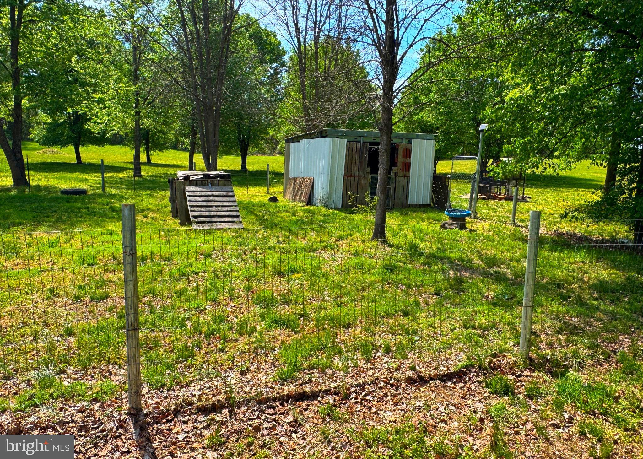 THE HILLS OVER MULLIKAN - Residential