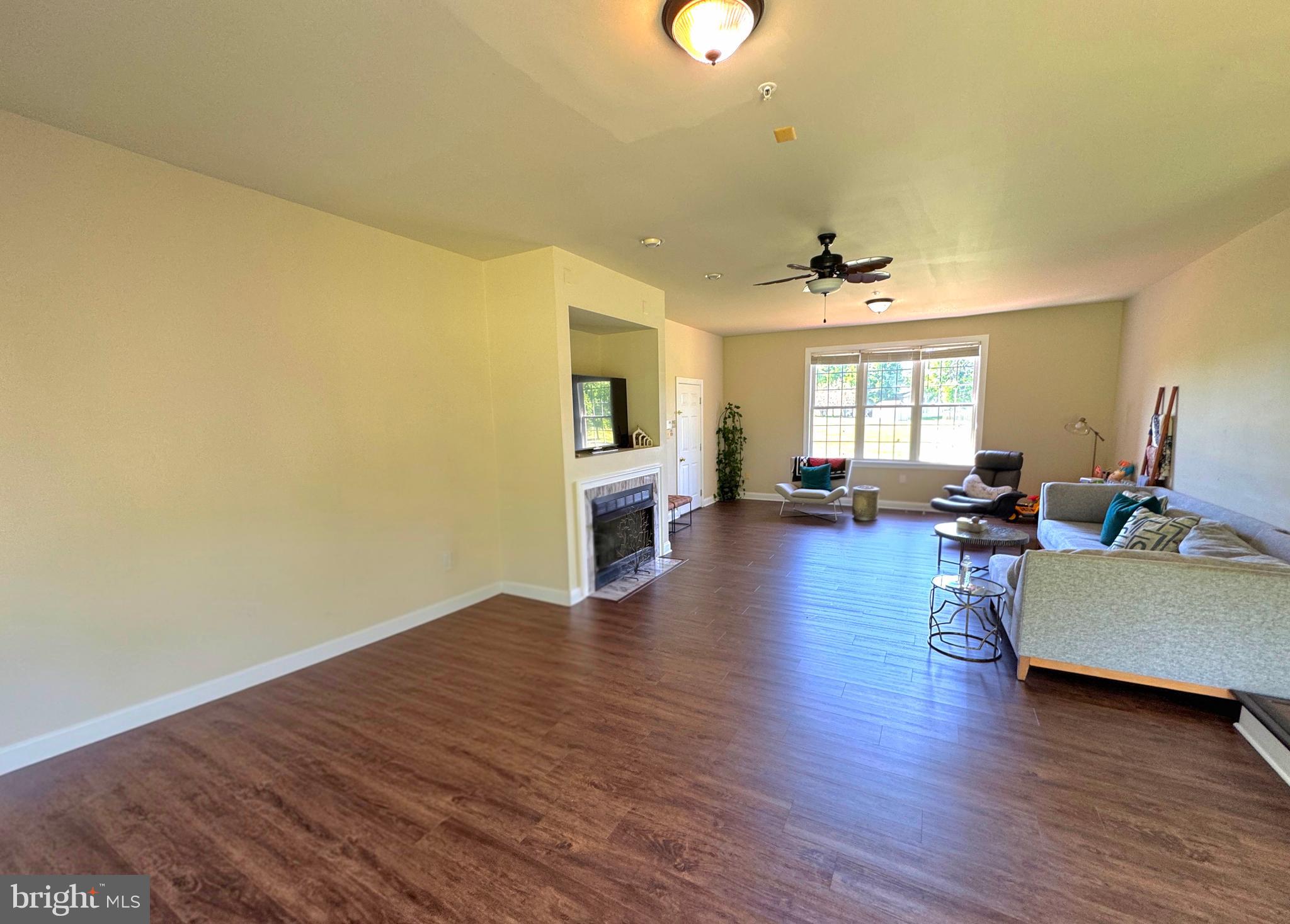 THE HILLS OVER MULLIKAN - Residential