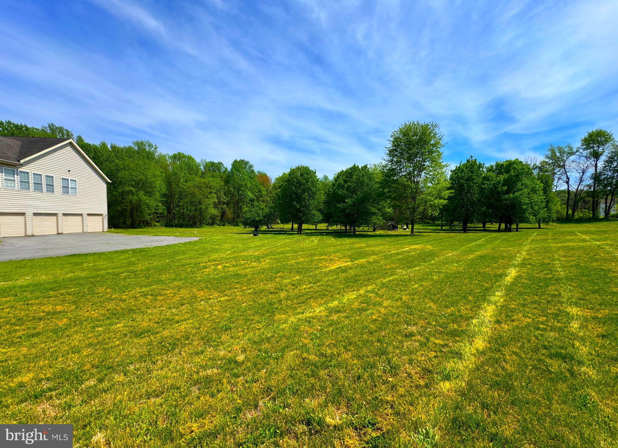 THE HILLS OVER MULLIKAN - Residential