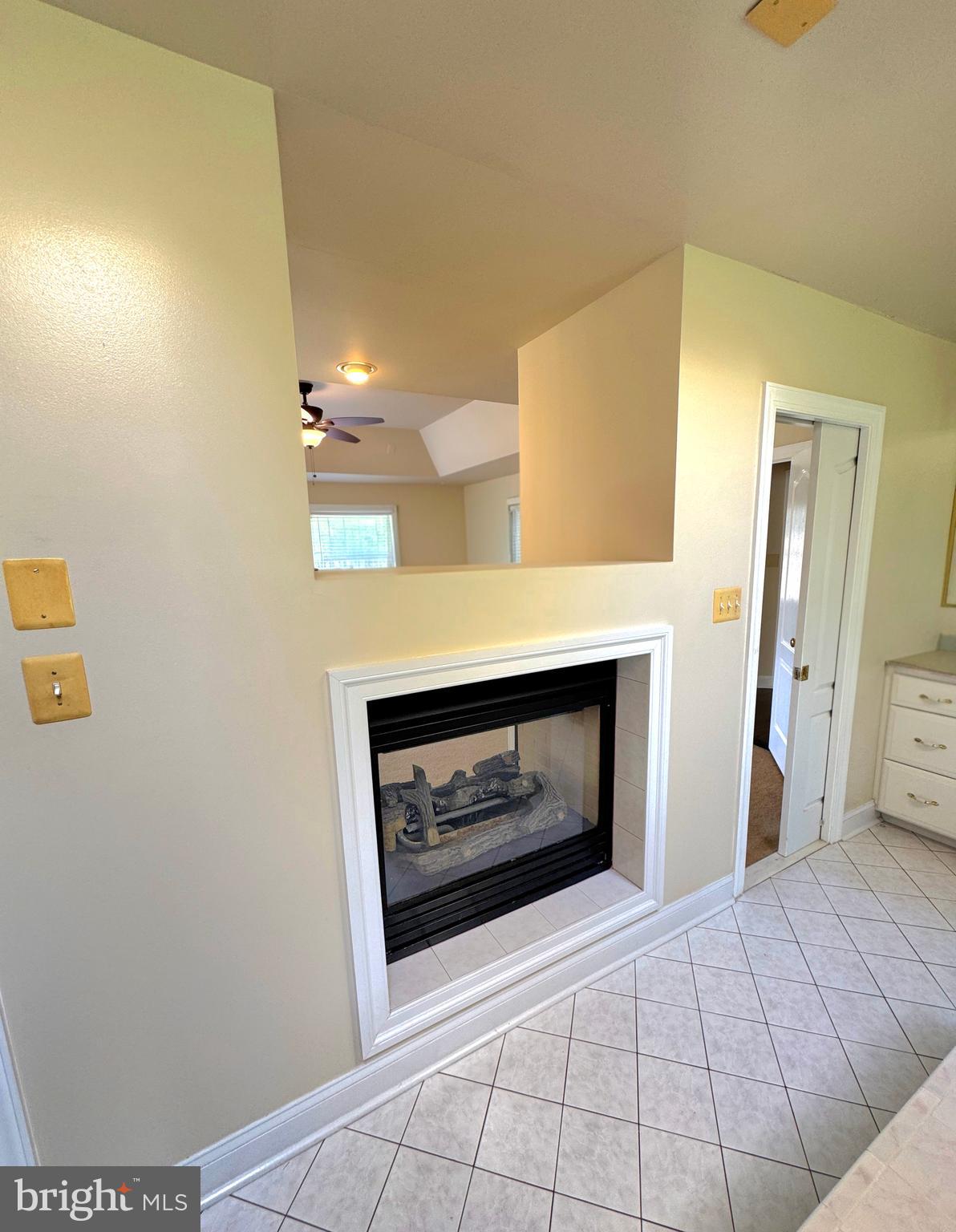 THE HILLS OVER MULLIKAN - Residential