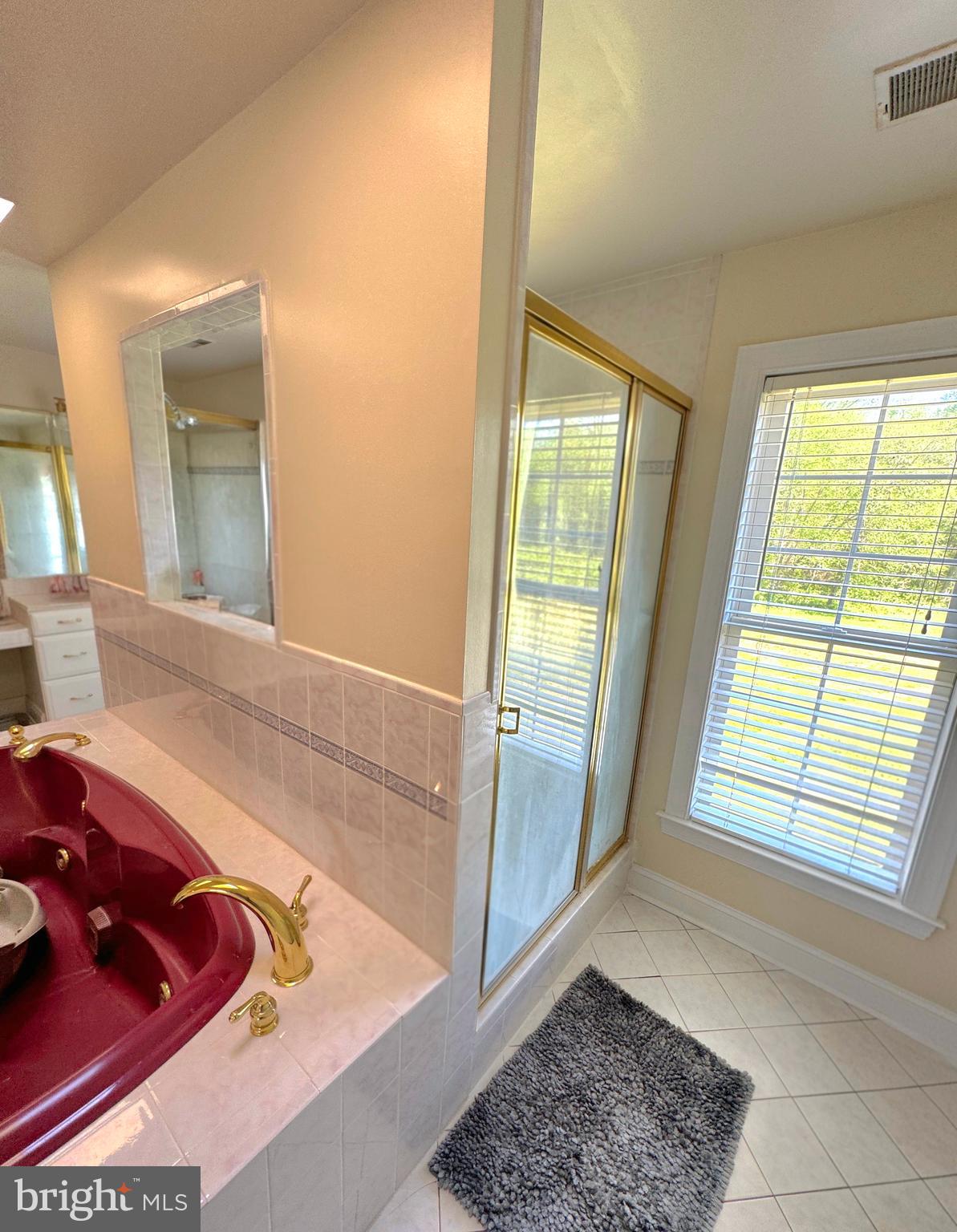 THE HILLS OVER MULLIKAN - Residential