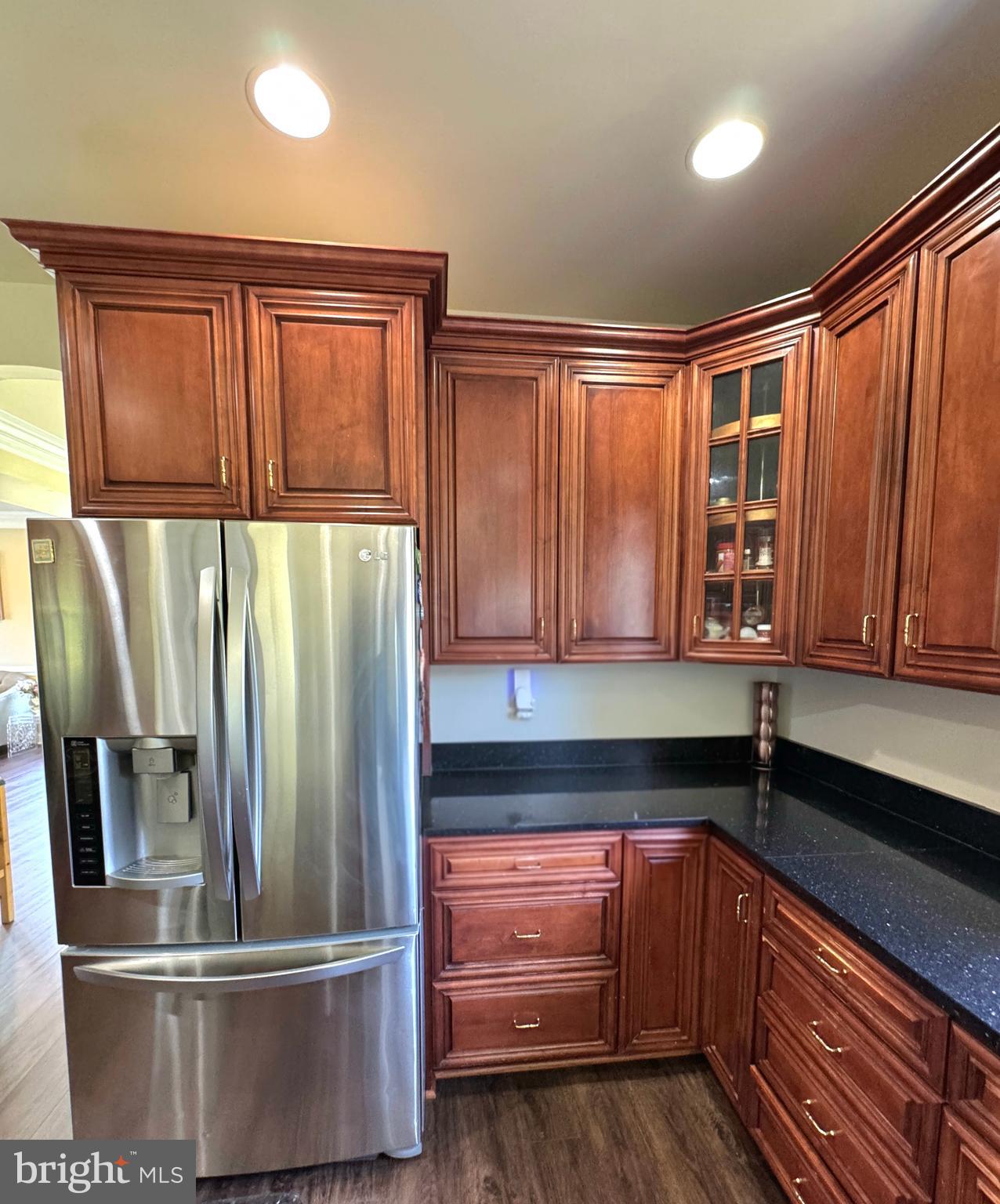 THE HILLS OVER MULLIKAN - Residential