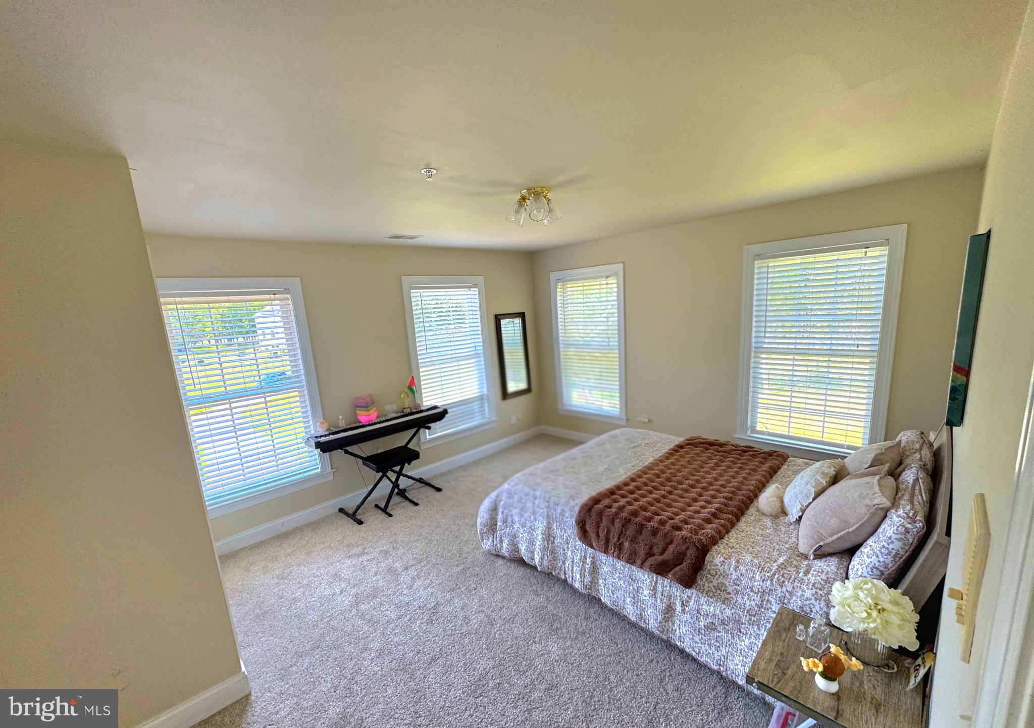 THE HILLS OVER MULLIKAN - Residential